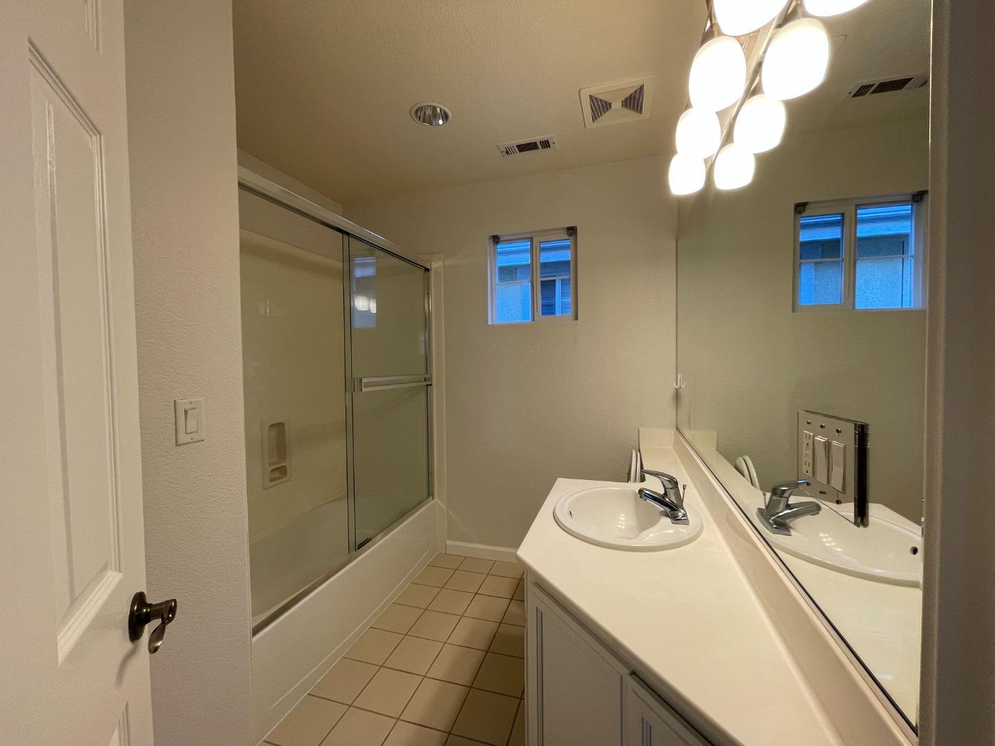 Detail Gallery Image 17 of 27 For 3994 Williams Rd, San Jose,  CA 95117 - 3 Beds | 2 Baths