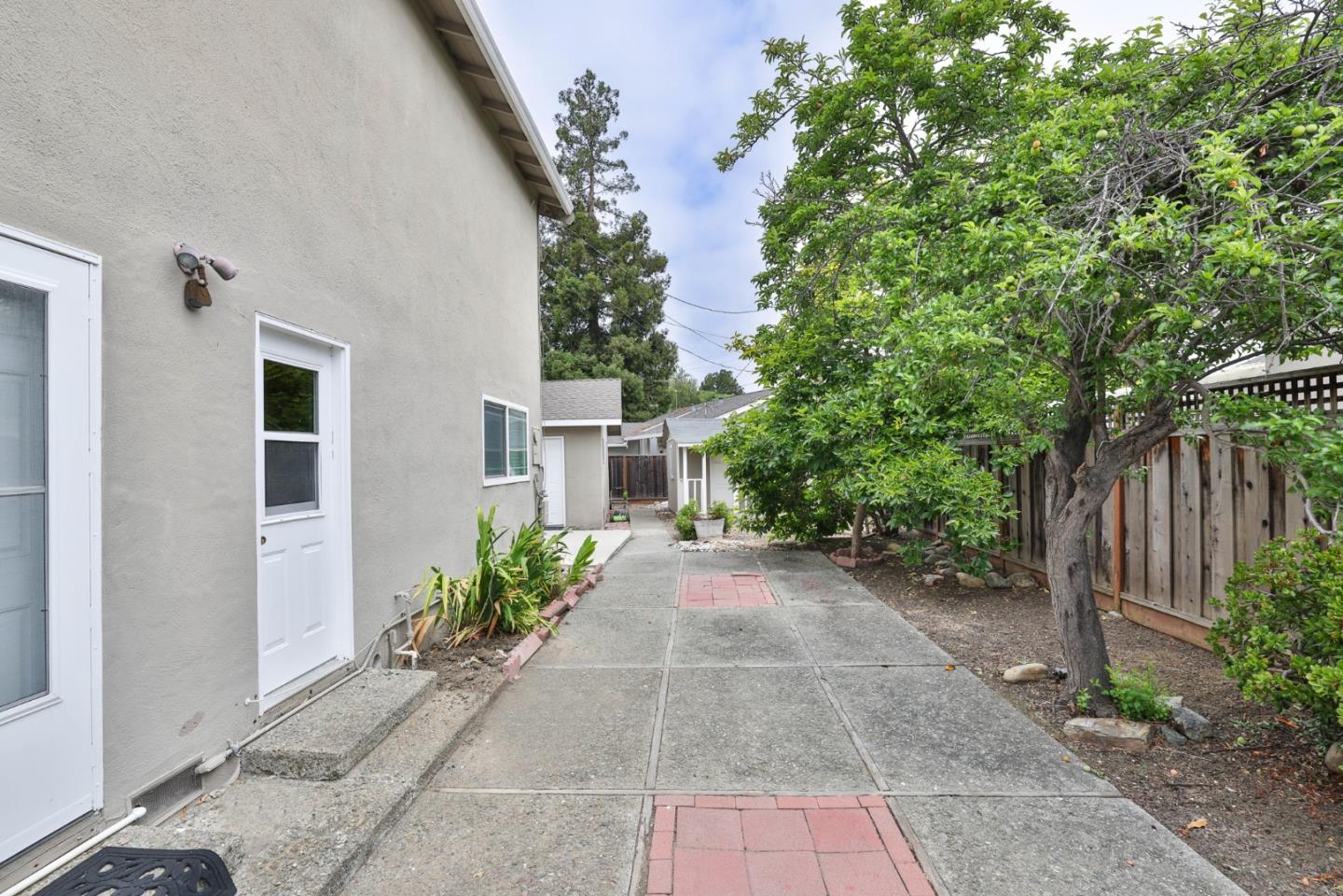 Detail Gallery Image 26 of 31 For 2839 Barkley Ave, Santa Clara,  CA 95051 - 4 Beds | 2/1 Baths
