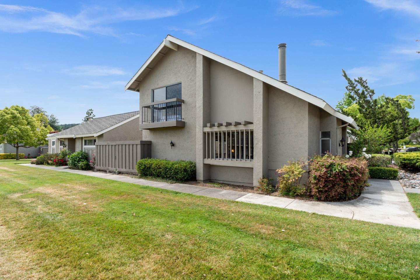 Detail Gallery Image 1 of 1 For 150 Milmar Way, Los Gatos,  CA 95032 - 2 Beds | 2 Baths