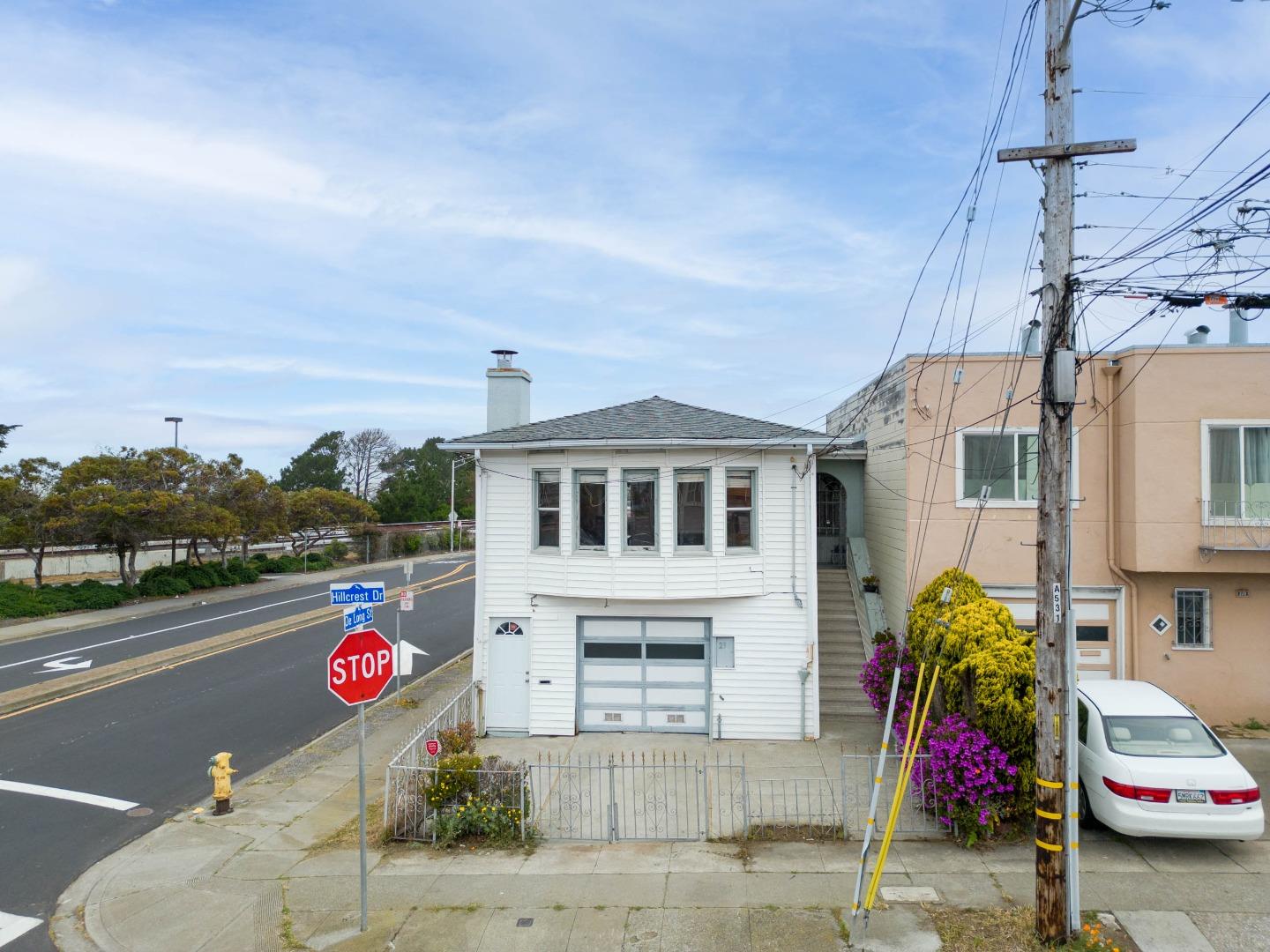 Detail Gallery Image 1 of 1 For 232 Hillcrest Dr, Daly City,  CA 94014 - 3 Beds | 2 Baths