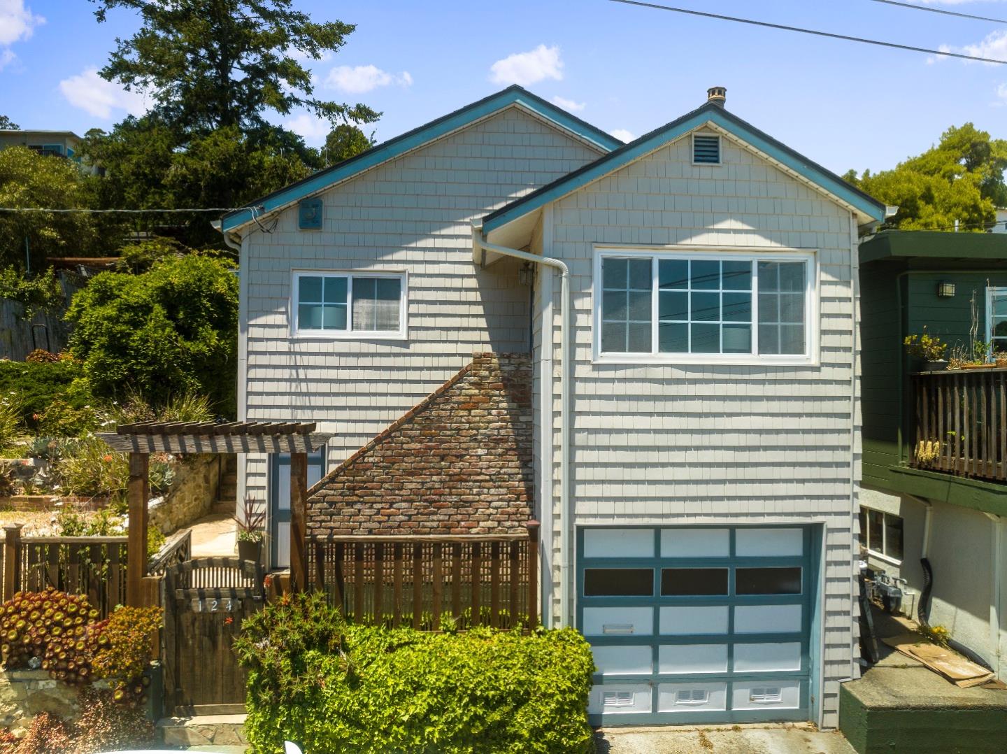 Photo of 124 Solano St in Brisbane, CA