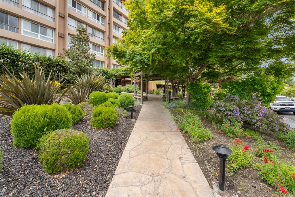 Detail Gallery Image 2 of 30 For 1700 Civic Center Dr #615,  Santa Clara,  CA 95050 - 1 Beds | 1 Baths