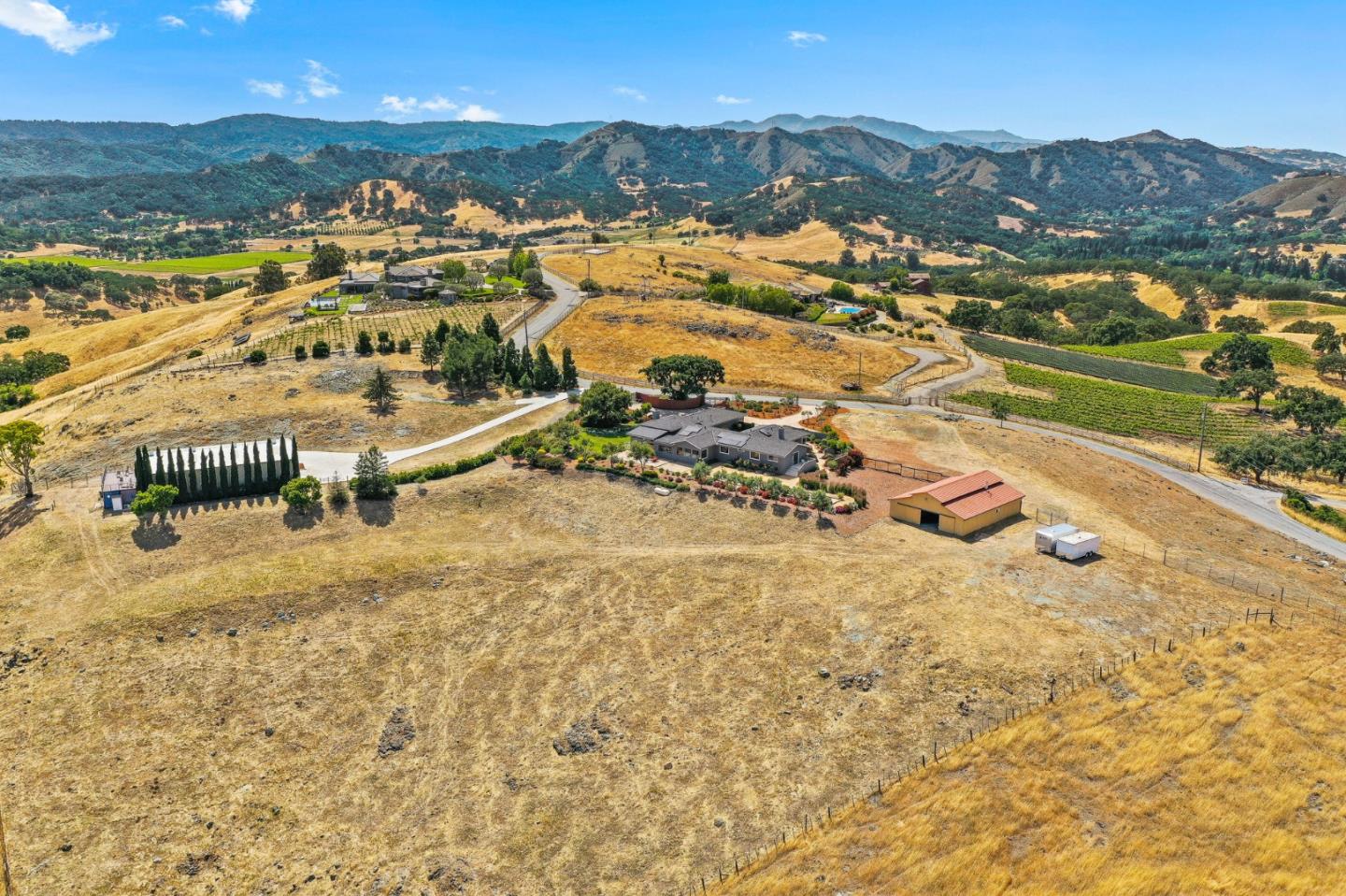 1960 Hayes Ln, San Martin, CA 95046 - 4 Beds | 3/1 Baths (Canceled ...