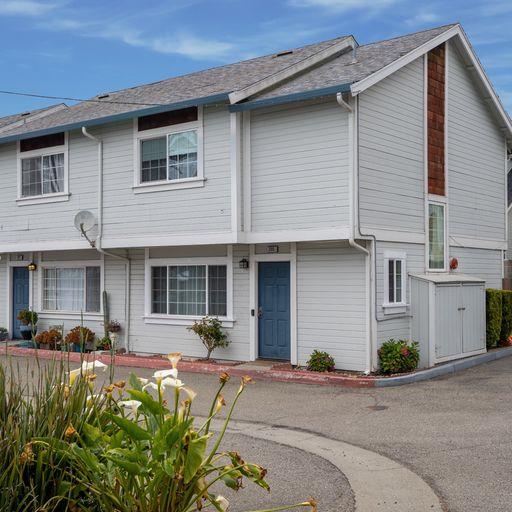 Photo of 205 Clifton Rd in Pacifica, CA