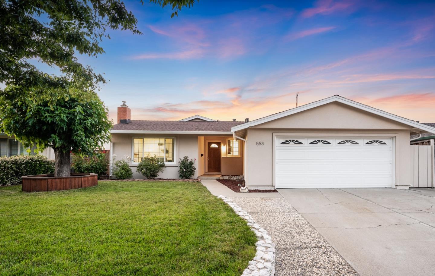 Detail Gallery Image 1 of 1 For 553 Shawnee Ln, San Jose,  CA 95123 - 4 Beds | 2 Baths