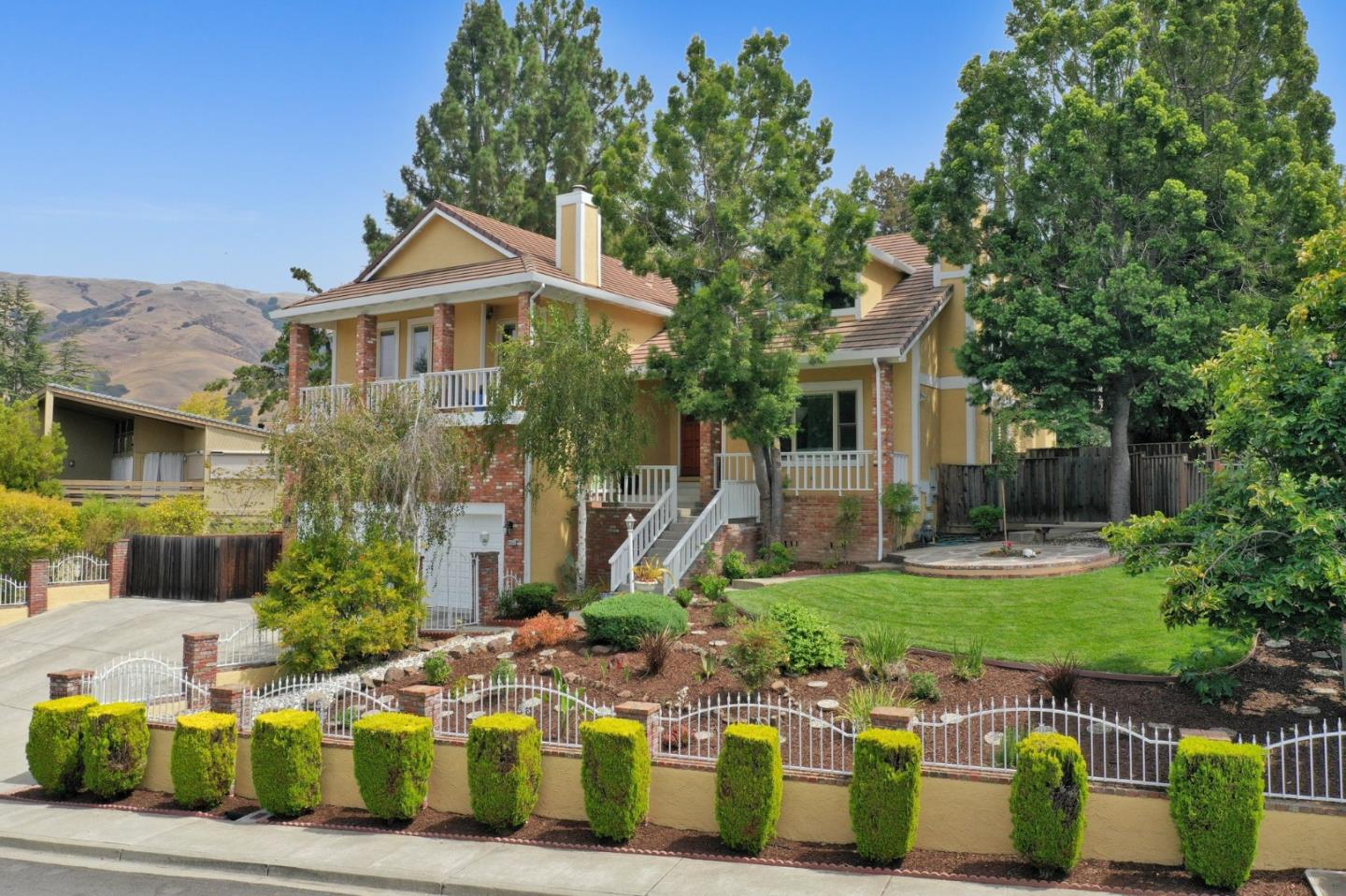 46950 Zapotec Dr, Fremont, CA 94539