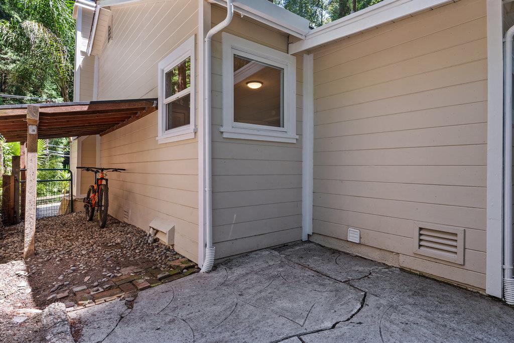 Detail Gallery Image 29 of 34 For 662 Lakeview Dr, Felton,  CA 95018 - 2 Beds | 1 Baths
