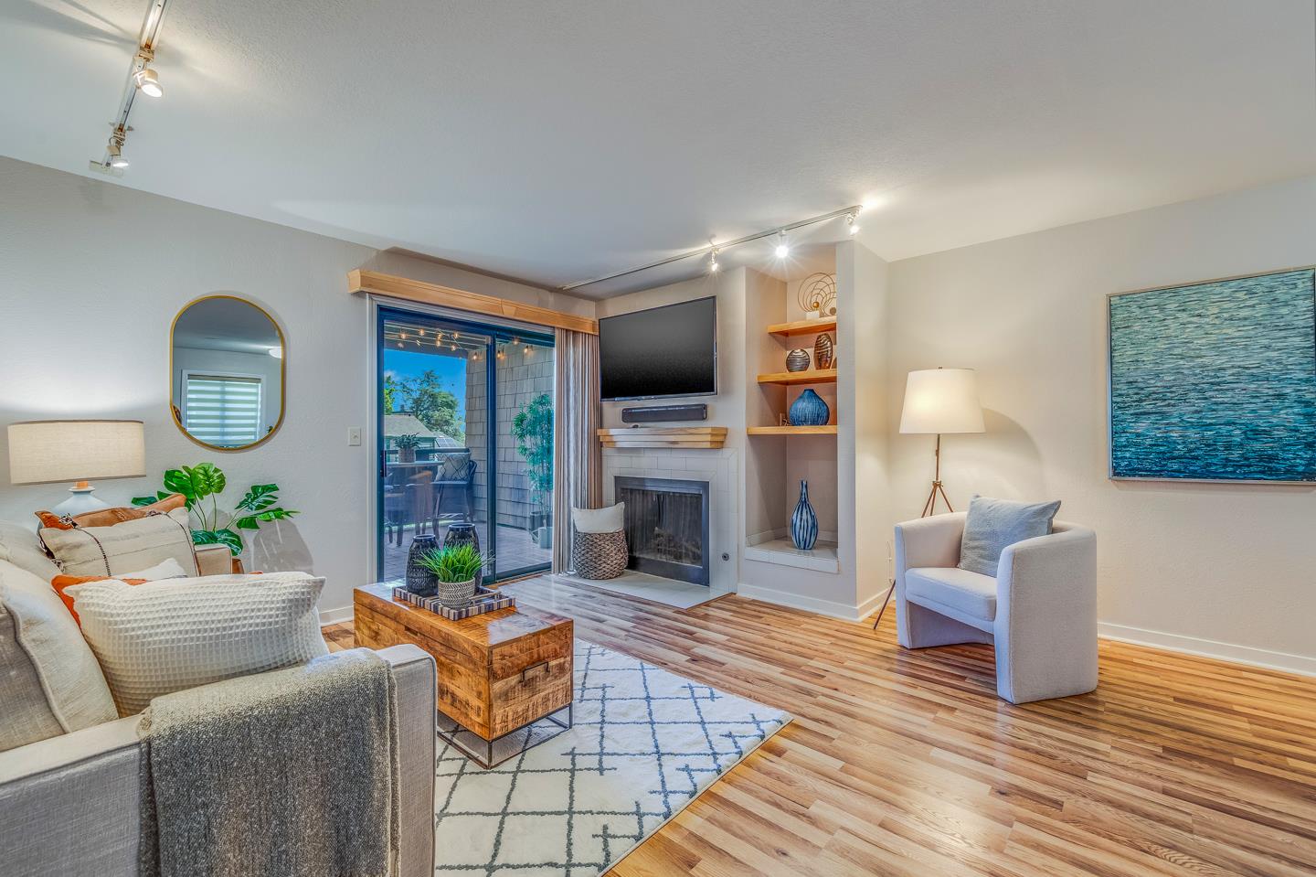 Detail Gallery Image 1 of 1 For 321 Broadway #D1,  Santa Cruz,  CA 95060 - 2 Beds | 2 Baths