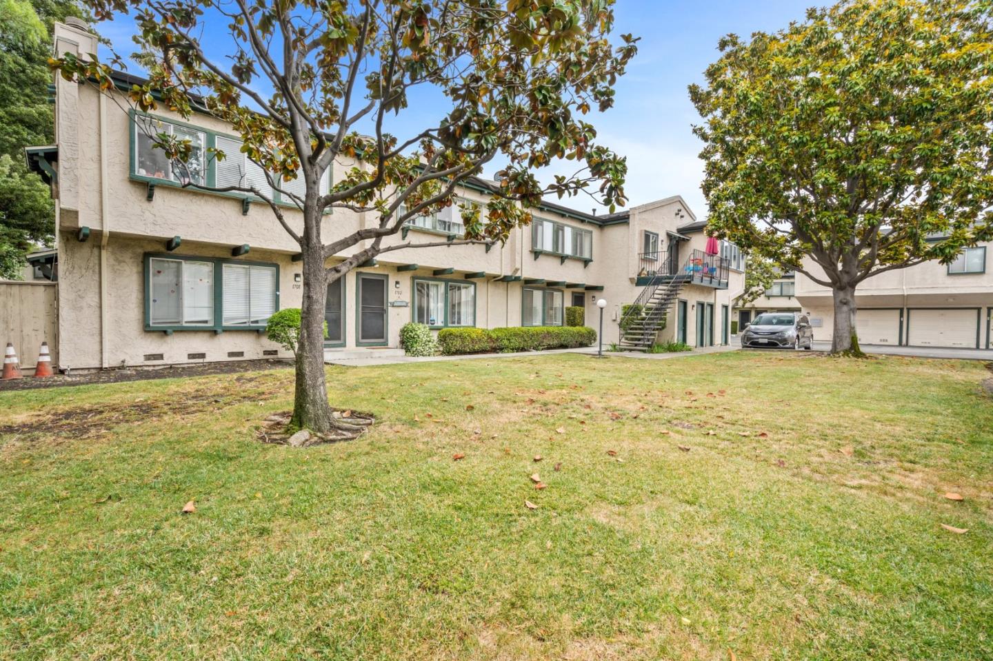 Detail Gallery Image 1 of 1 For 1031 Clyde Ave #1703,  Santa Clara,  CA 95054 - 2 Beds | 2/1 Baths