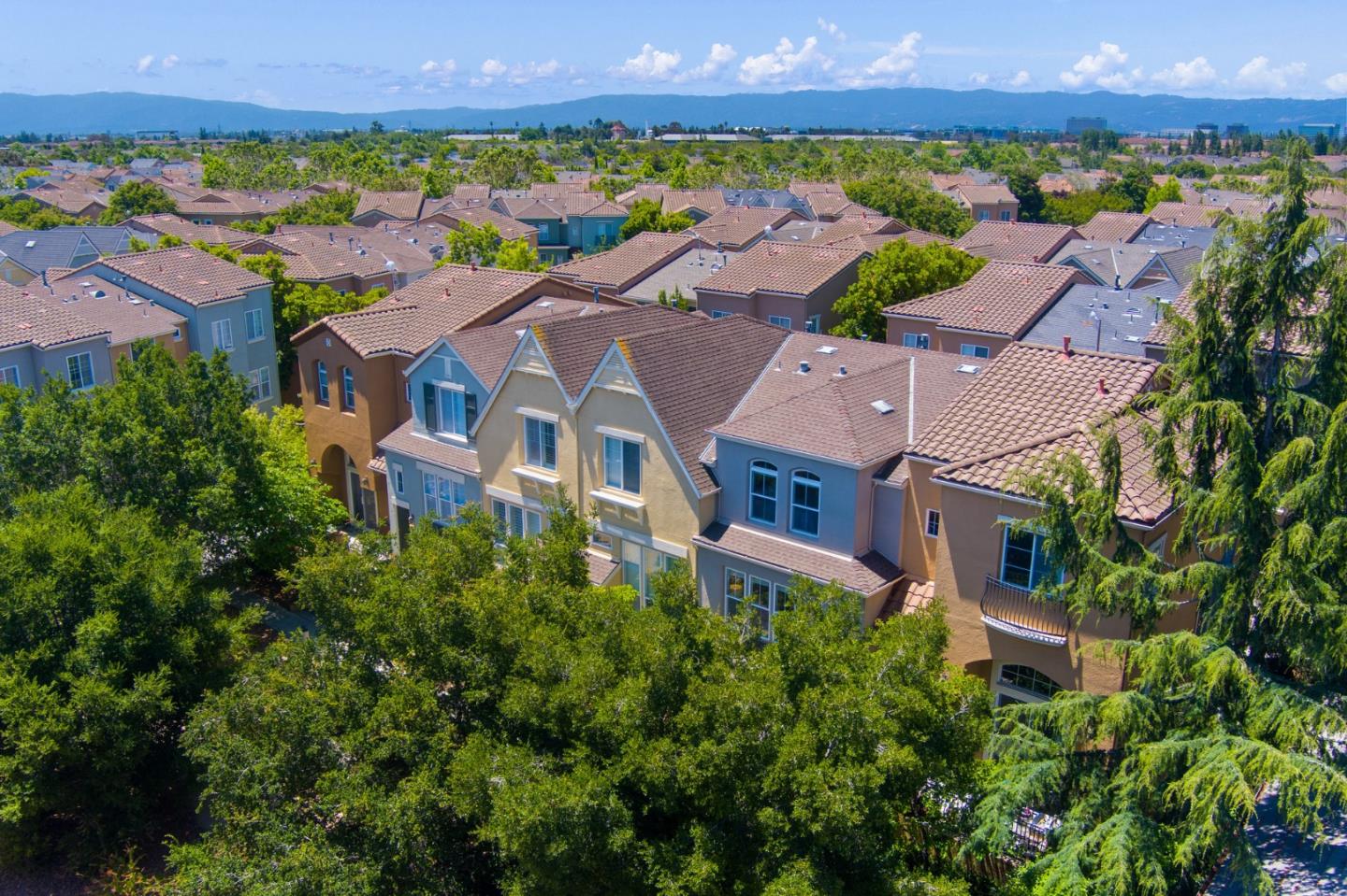 Detail Gallery Image 1 of 1 For 4509 Laird Cir, Santa Clara,  CA 95054 - 3 Beds | 3 Baths