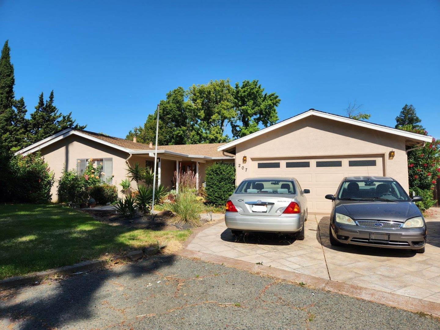 Detail Gallery Image 1 of 1 For 207 Normandy Ln, Walnut Creek,  CA 94598 - 4 Beds | 2/1 Baths