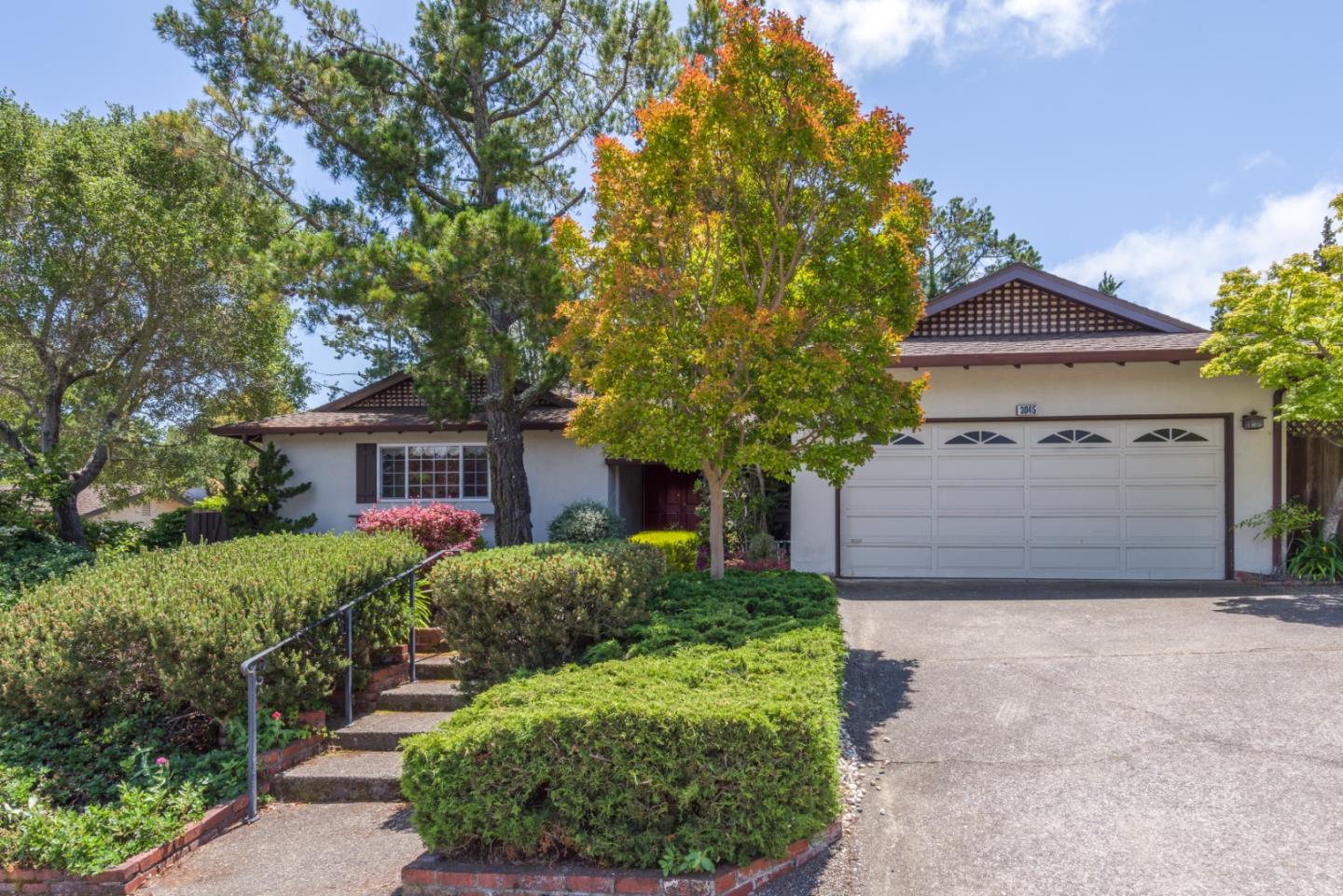 Detail Gallery Image 1 of 1 For 3045 Trousdale Dr, Burlingame,  CA 94010 - 4 Beds | 2 Baths