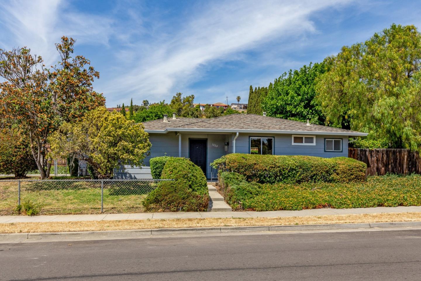 Detail Gallery Image 1 of 1 For 1024 Fleming Ave, San Jose,  CA 95127 - 2 Beds | 1/1 Baths