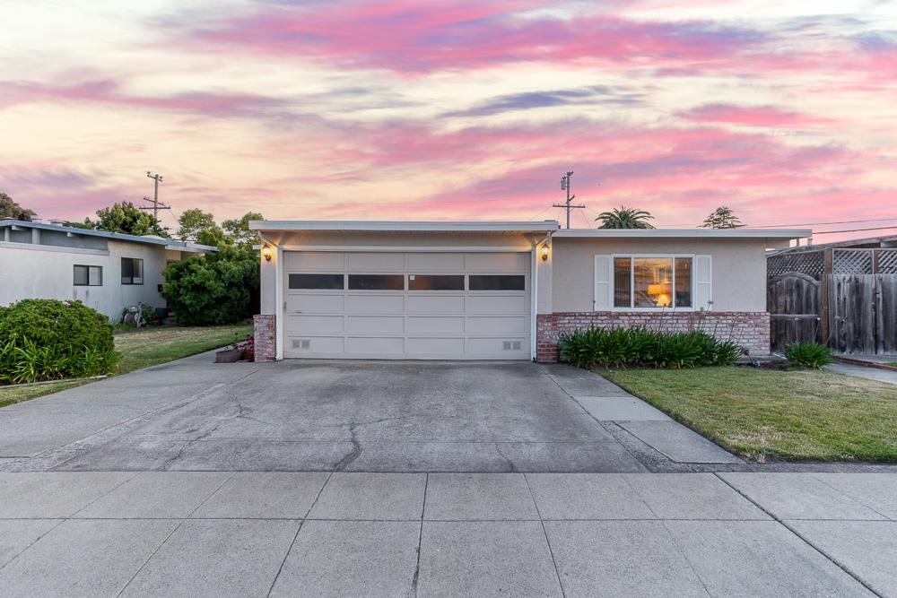 Detail Gallery Image 1 of 1 For 1756 Eisenhower St, San Mateo,  CA 94403 - 3 Beds | 2 Baths