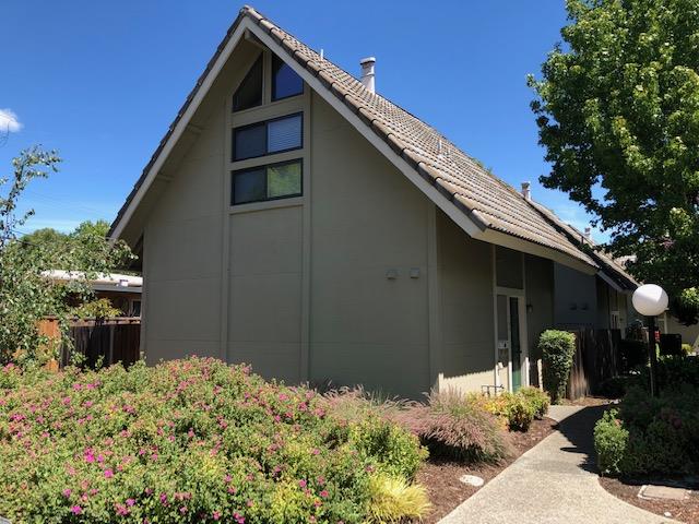 Detail Gallery Image 1 of 1 For 1994 Silverwood Avenue, Mountain View,  CA 94043 - 2 Beds | 1/1 Baths