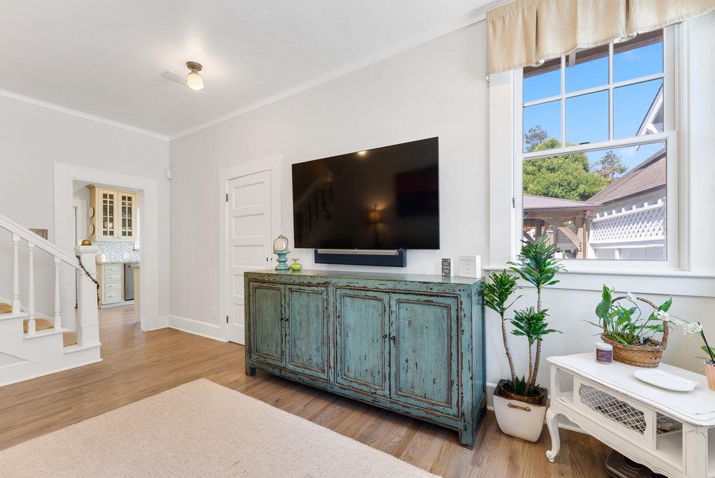 Detail Gallery Image 43 of 79 For 212 Hollister Ave, Capitola,  CA 95010 - 2 Beds | 2/1 Baths
