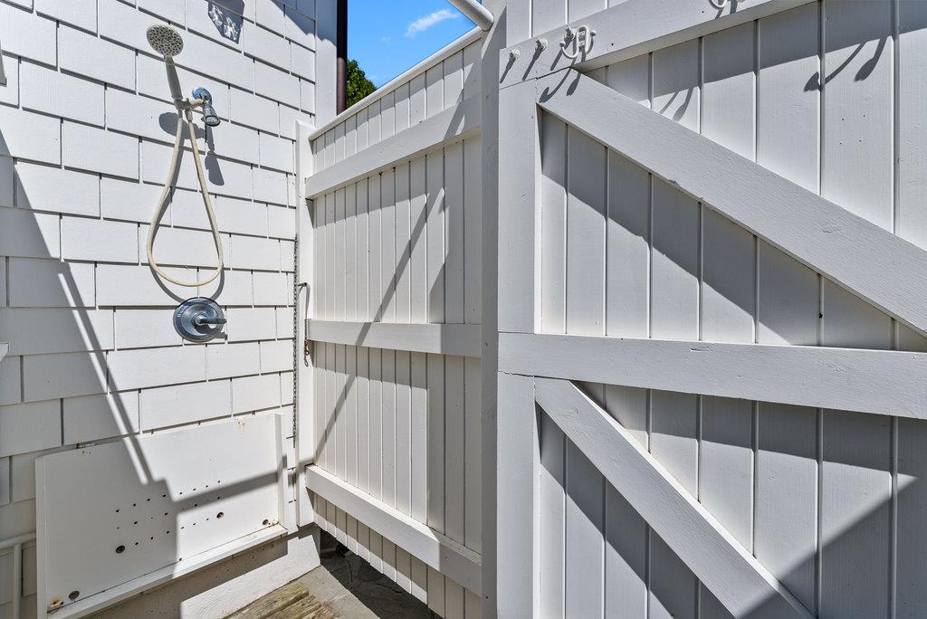 Detail Gallery Image 61 of 79 For 212 Hollister Ave, Capitola,  CA 95010 - 2 Beds | 2/1 Baths