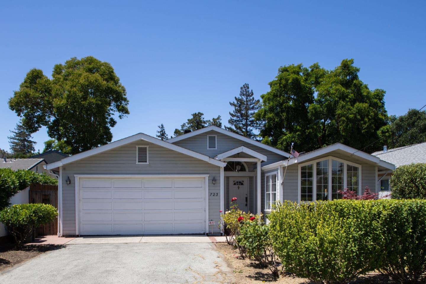 Detail Gallery Image 1 of 1 For 723 15th Ave, Menlo Park,  CA 94025 - 3 Beds | 2 Baths