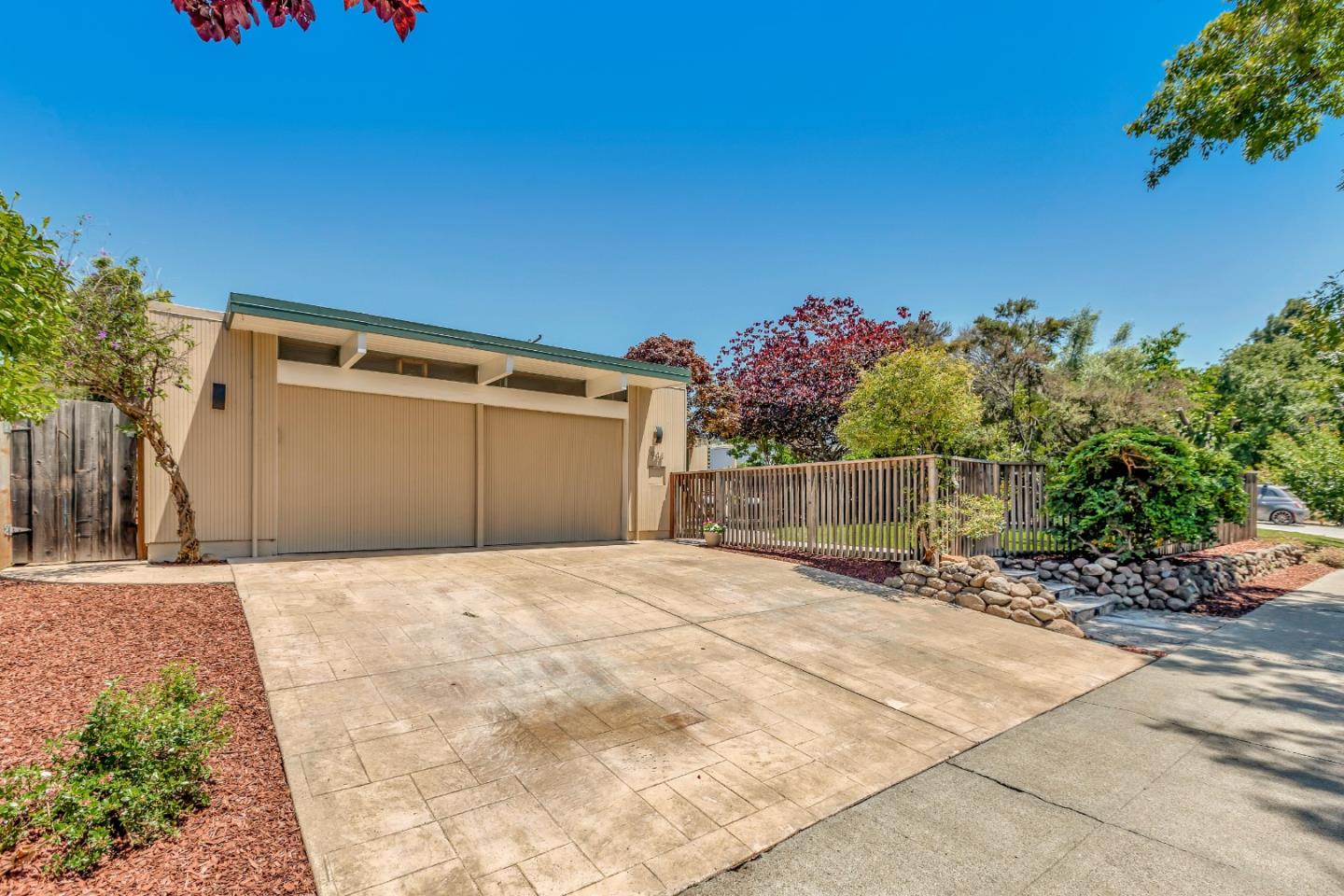 Detail Gallery Image 1 of 1 For 944 Ferngrove Dr, Cupertino,  CA 95014 - 4 Beds | 2 Baths