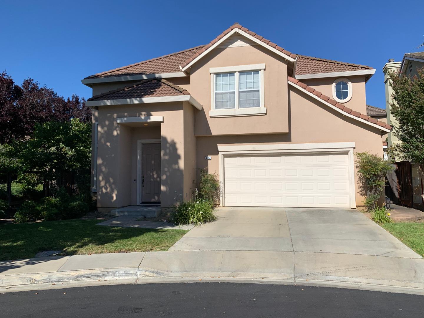 Detail Gallery Image 1 of 1 For 3917 Lake Ridge Ln, San Jose,  CA 95148 - 4 Beds | 2/1 Baths