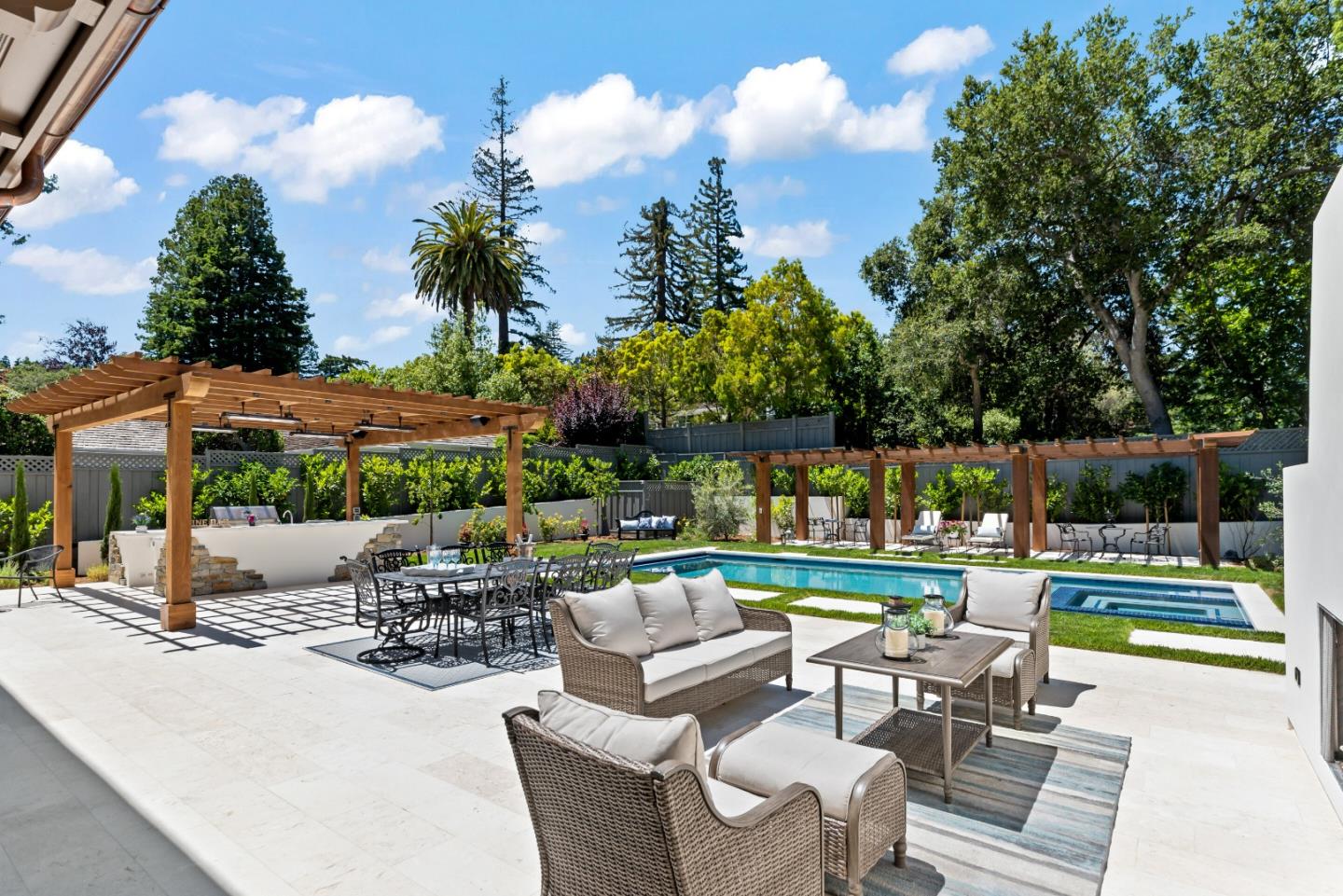 Detail Gallery Image 5 of 62 For 830 Bromfield Rd, San Mateo,  CA 94402 - 4 Beds | 4/1 Baths