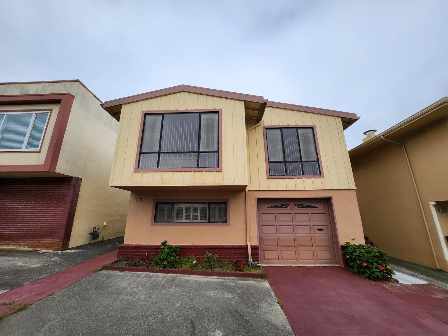 Detail Gallery Image 1 of 1 For 223 Verano Dr, Daly City,  CA 94015 - 3 Beds | 2 Baths