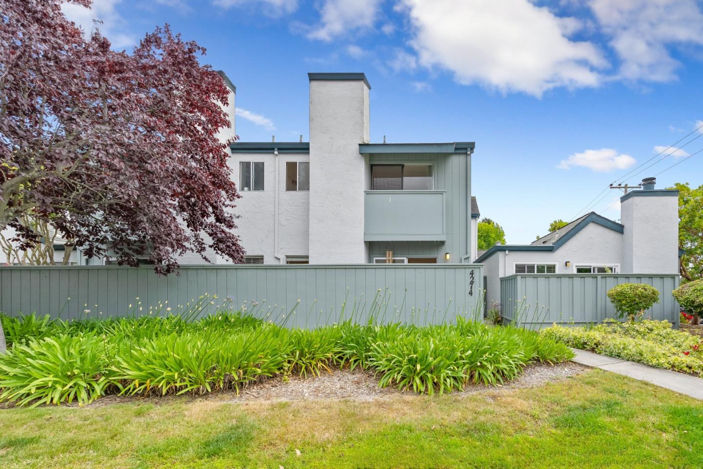 Detail Gallery Image 1 of 1 For 4274 Sea Pines Ct, Capitola,  CA 95010 - 3 Beds | 2/1 Baths