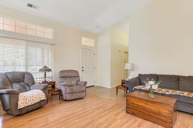Detail Gallery Image 7 of 28 For 1151 Jacqueline Dr, Hollister,  CA 95023 - 4 Beds | 2 Baths