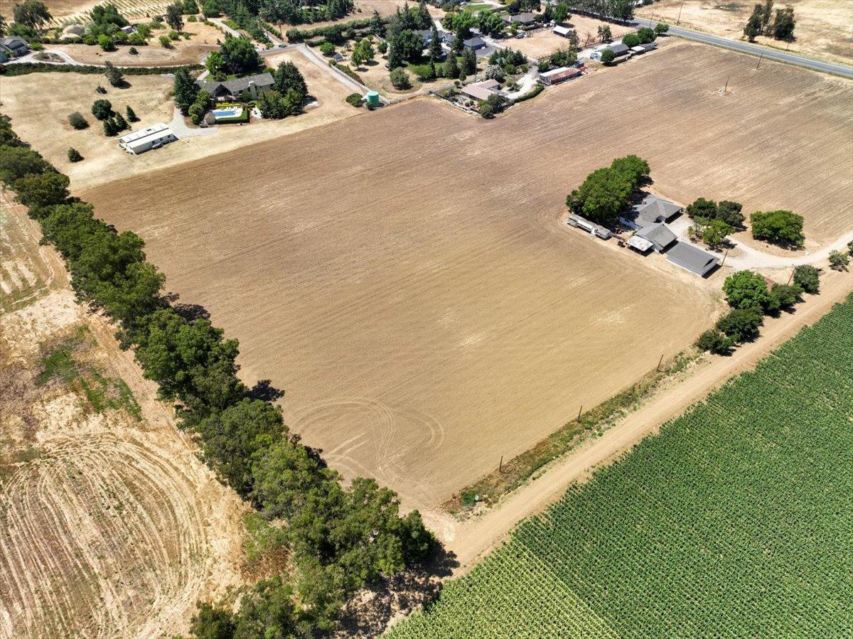 10400 Santa Teresa Blvd, Gilroy, CA 95020 Beds Baths