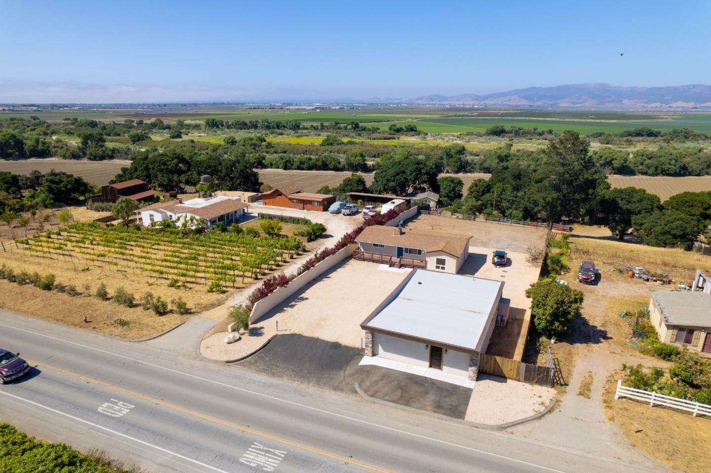 299 River Rd, Salinas, CA 93908 Beds Baths (PendingDoNotShow