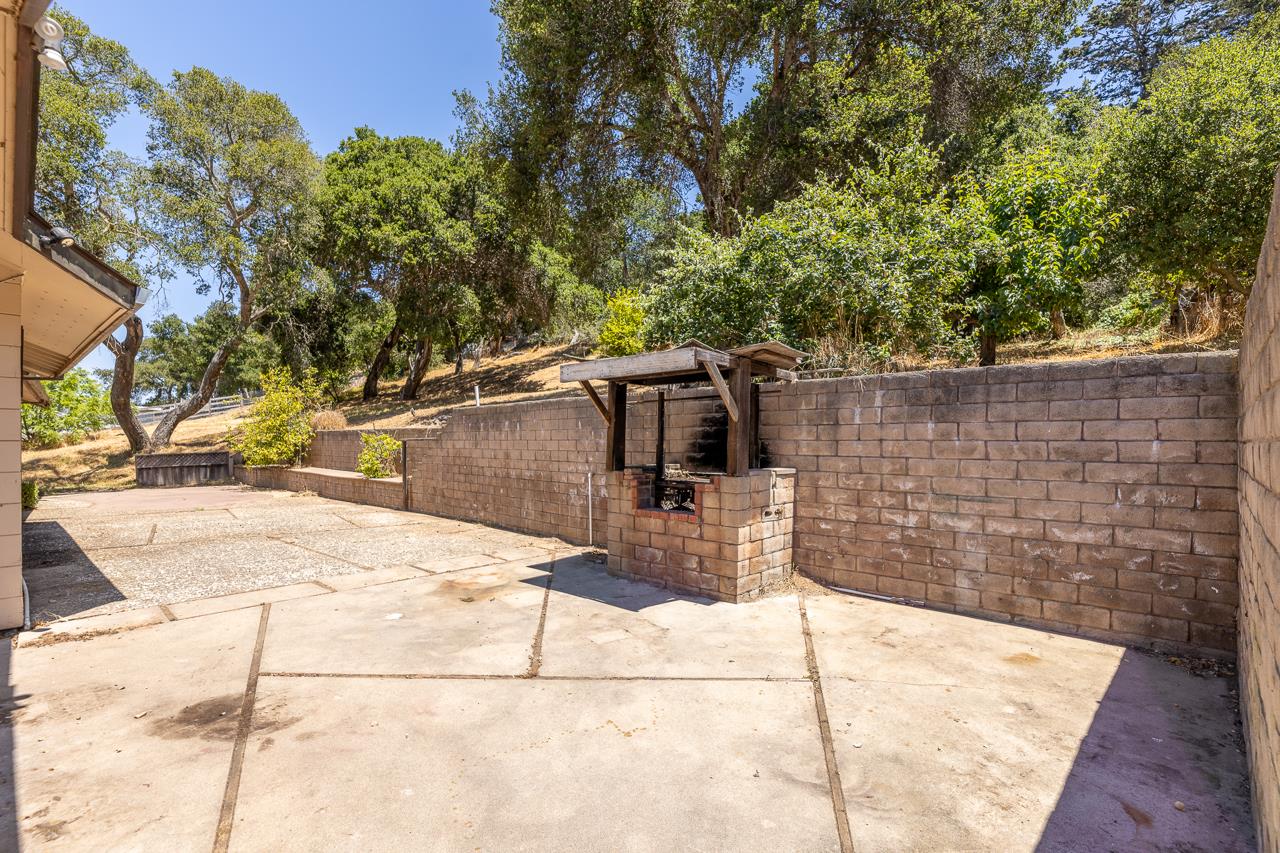 325 Maher Rd, Royal Oaks, CA 95076 3 Beds 2 Baths (PendingDoNotShow