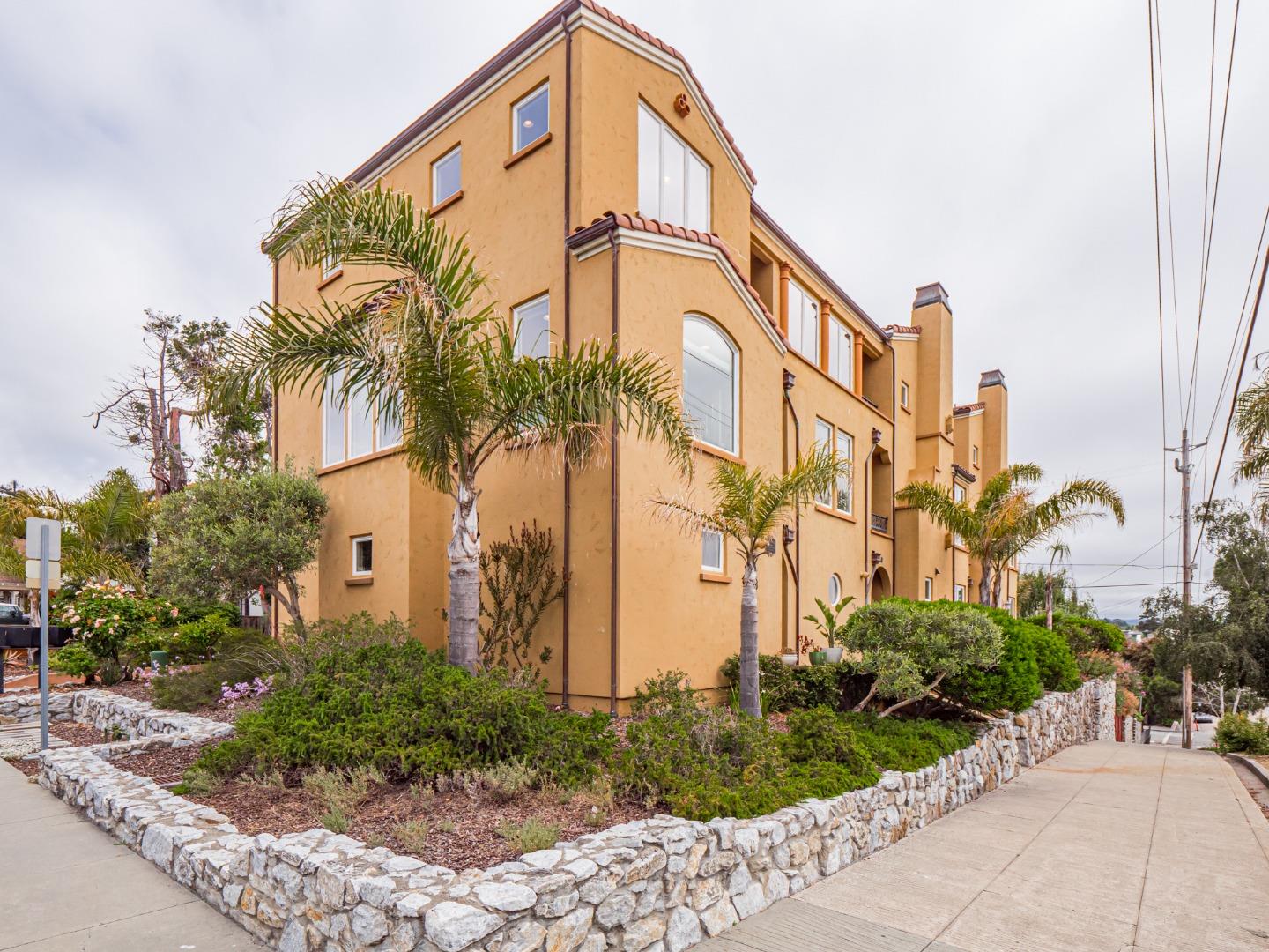 Detail Gallery Image 1 of 1 For 106 Younger Way a,  Santa Cruz,  CA 95060 - 1 Beds | 1/1 Baths