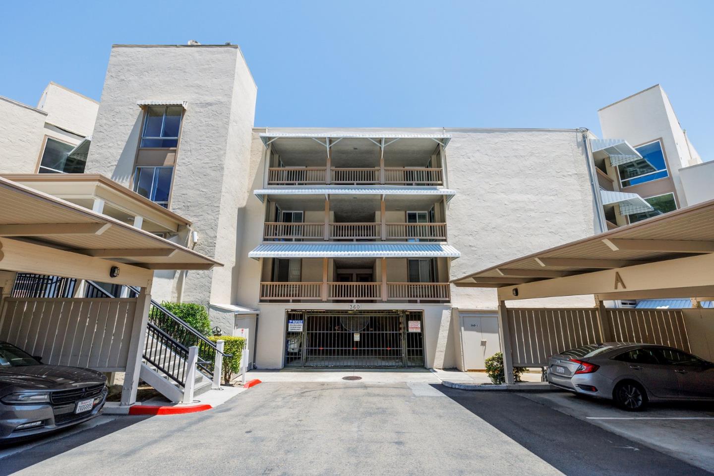 Detail Gallery Image 1 of 1 For 360 Vallejo Dr #113,  Millbrae,  CA 94030 - 3 Beds | 2 Baths