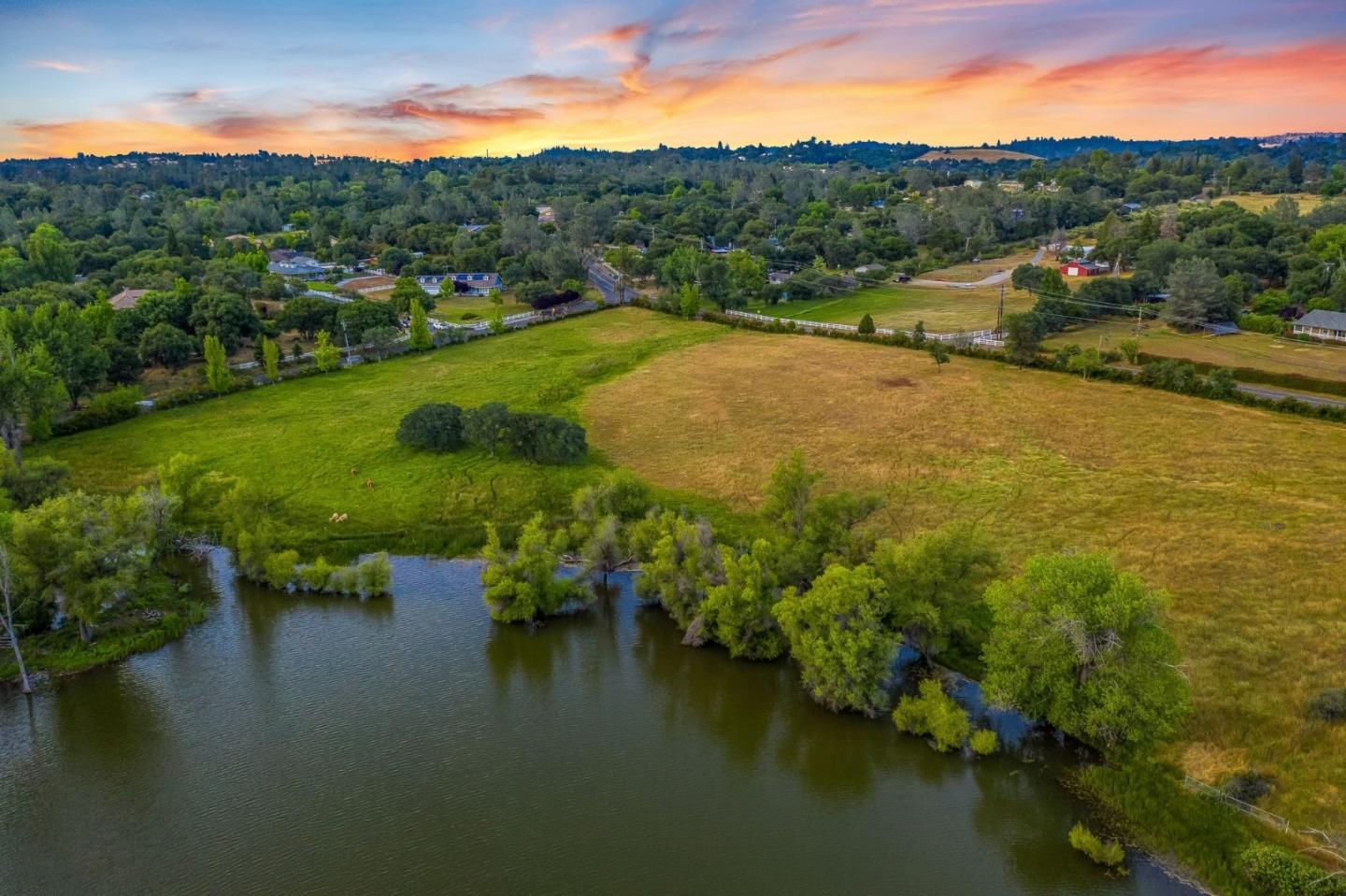 Photo of 5800 Milton Ranch Rd in Shingle Springs, CA