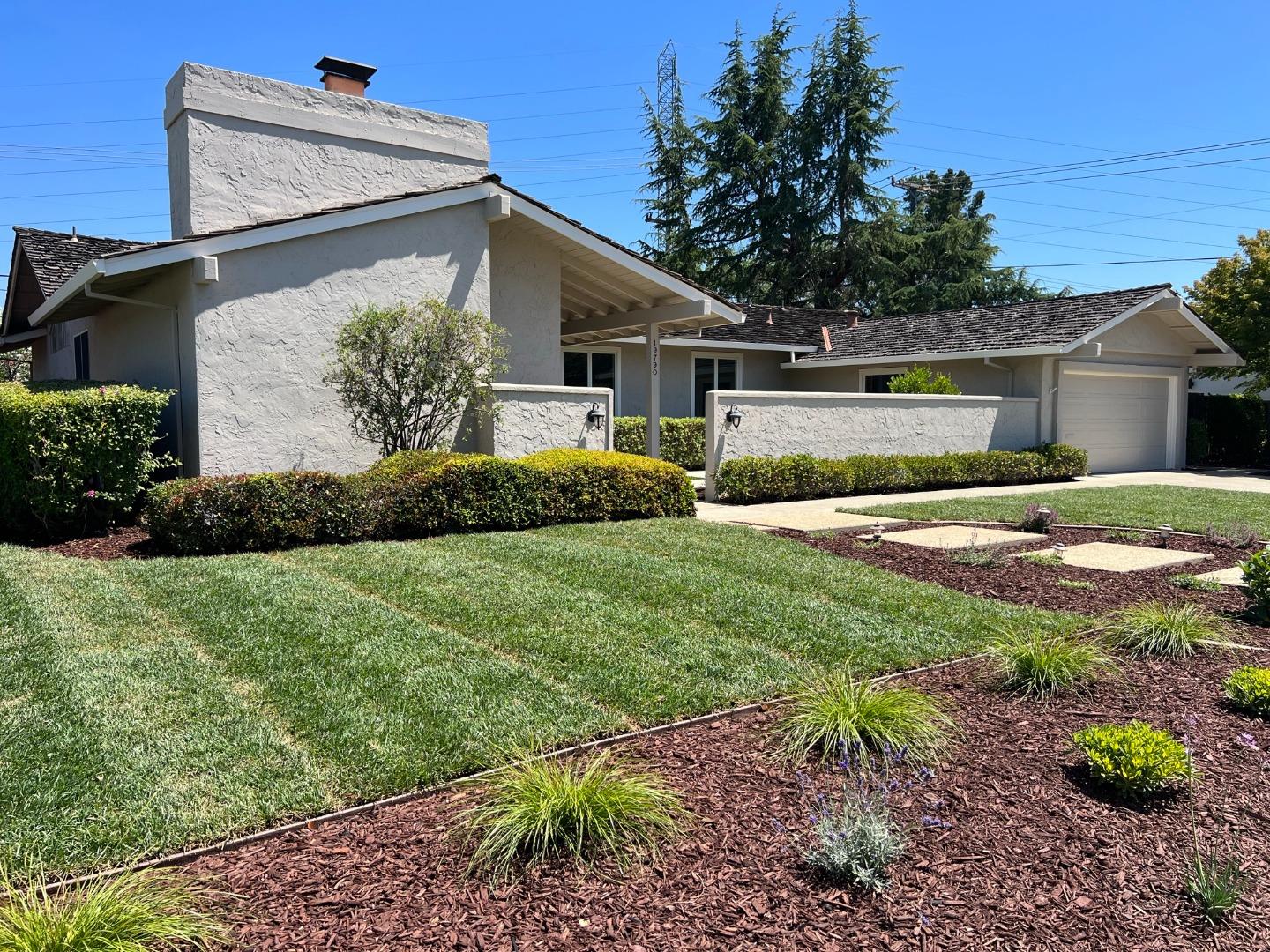 Detail Gallery Image 1 of 1 For 19790 Junipero Way, Saratoga,  CA 95070 - 5 Beds | 2 Baths