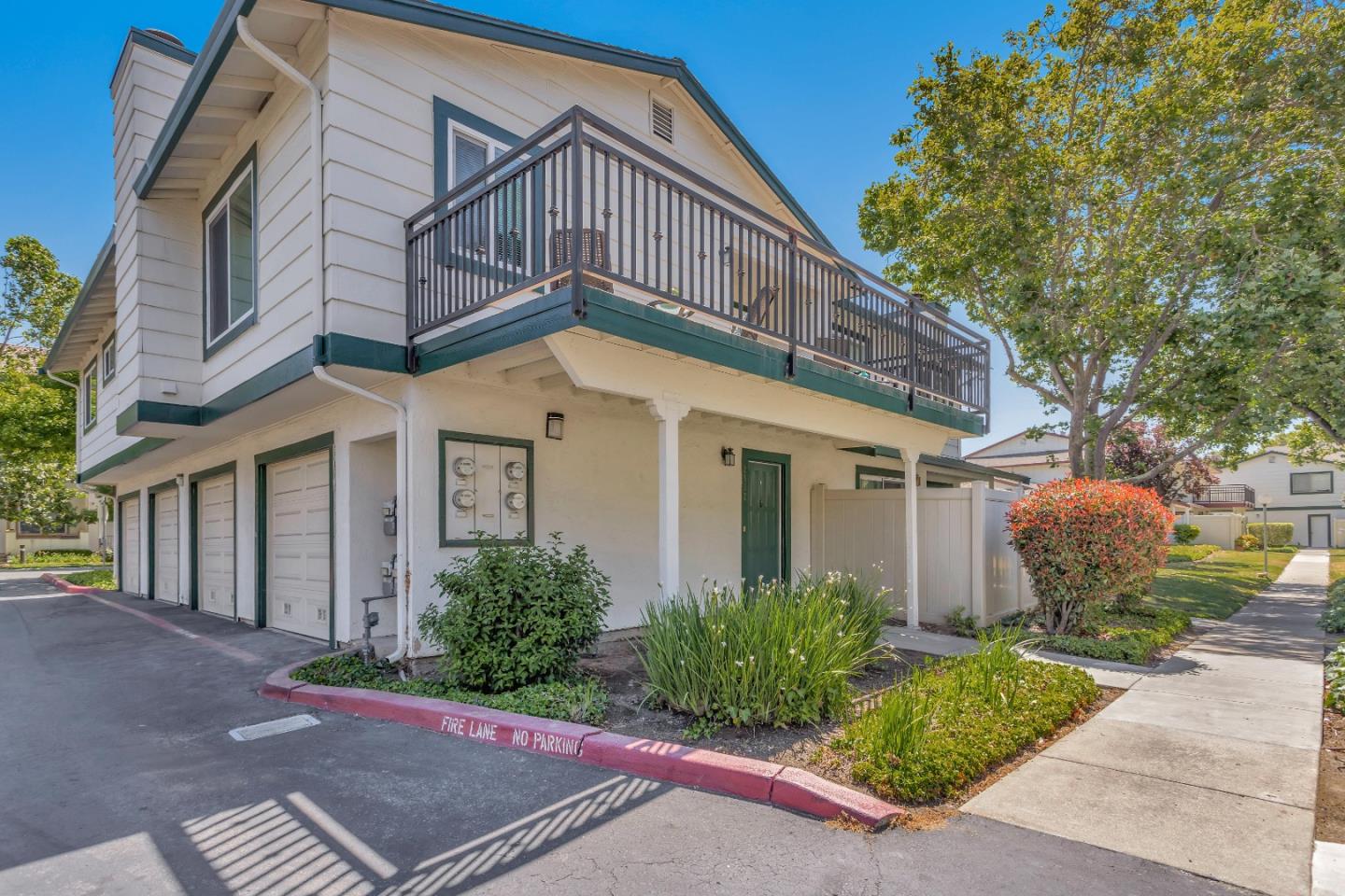 Detail Gallery Image 1 of 1 For 2552 Blue Rock Ct, San Jose,  CA 95133 - 3 Beds | 2 Baths