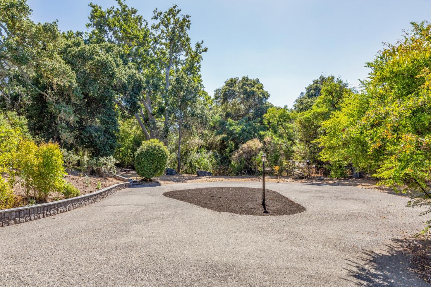 Detail Gallery Image 48 of 51 For 18540 Bicknell Rd, Monte Sereno,  CA 95030 - 6 Beds | 4/1 Baths
