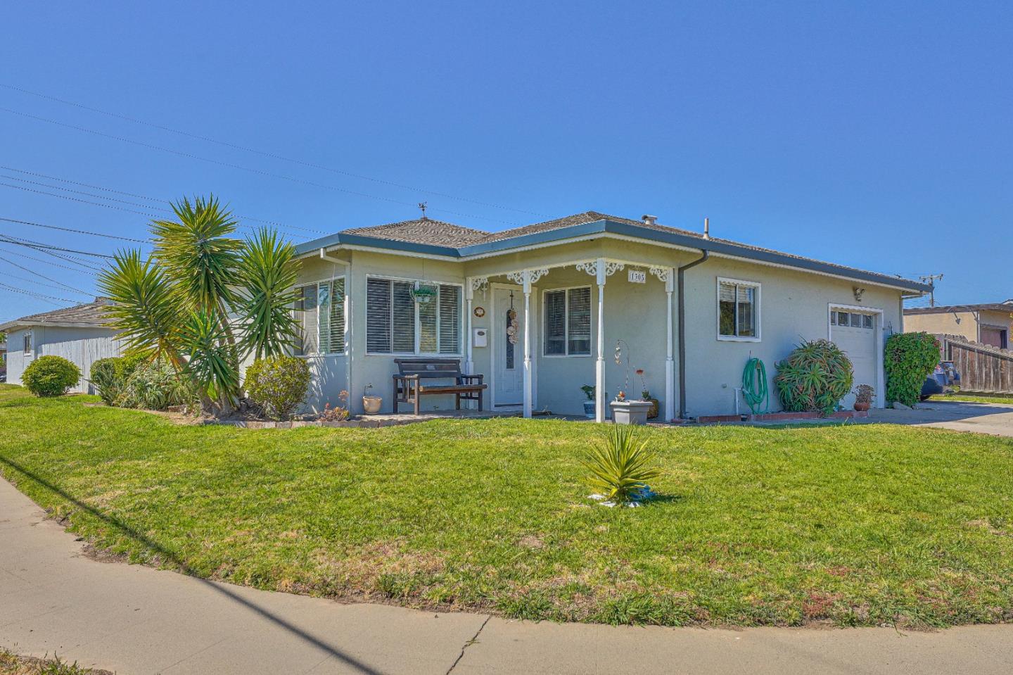 Detail Gallery Image 1 of 1 For 1305 Bolero Ave, Salinas,  CA 93906 - 4 Beds | 2 Baths