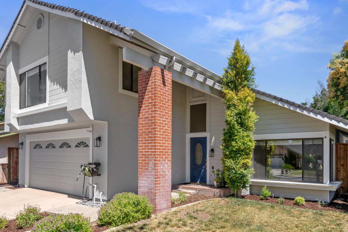 Detail Gallery Image 1 of 1 For 5287 Rio Lobo Dr, San Jose,  CA 95136 - 4 Beds | 2/1 Baths