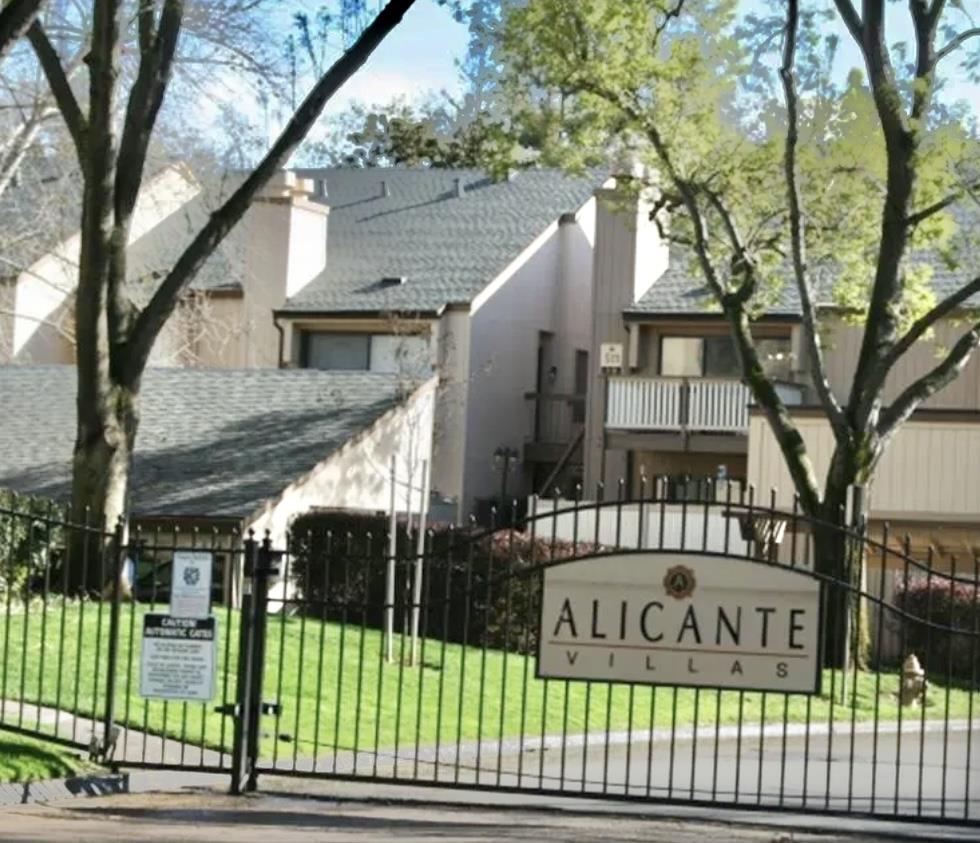 Photo of 523 Woodside Oaks #3 in Sacramento, CA
