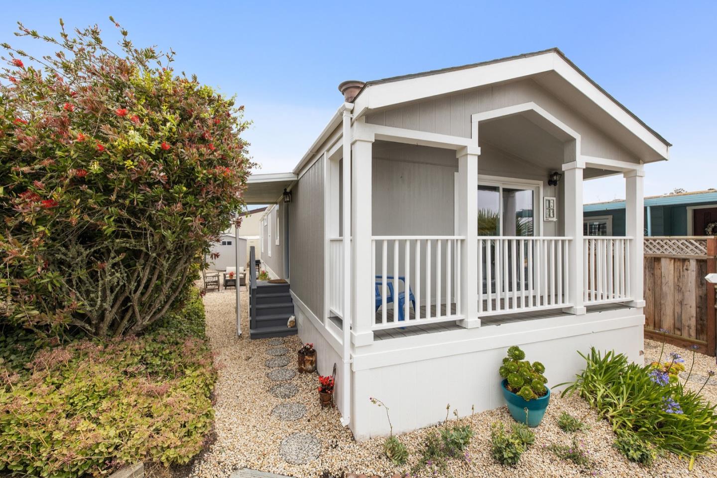 Detail Gallery Image 1 of 1 For 2 Sand Dunes #02,  Half Moon Bay,  CA 94019 - 2 Beds | 1 Baths