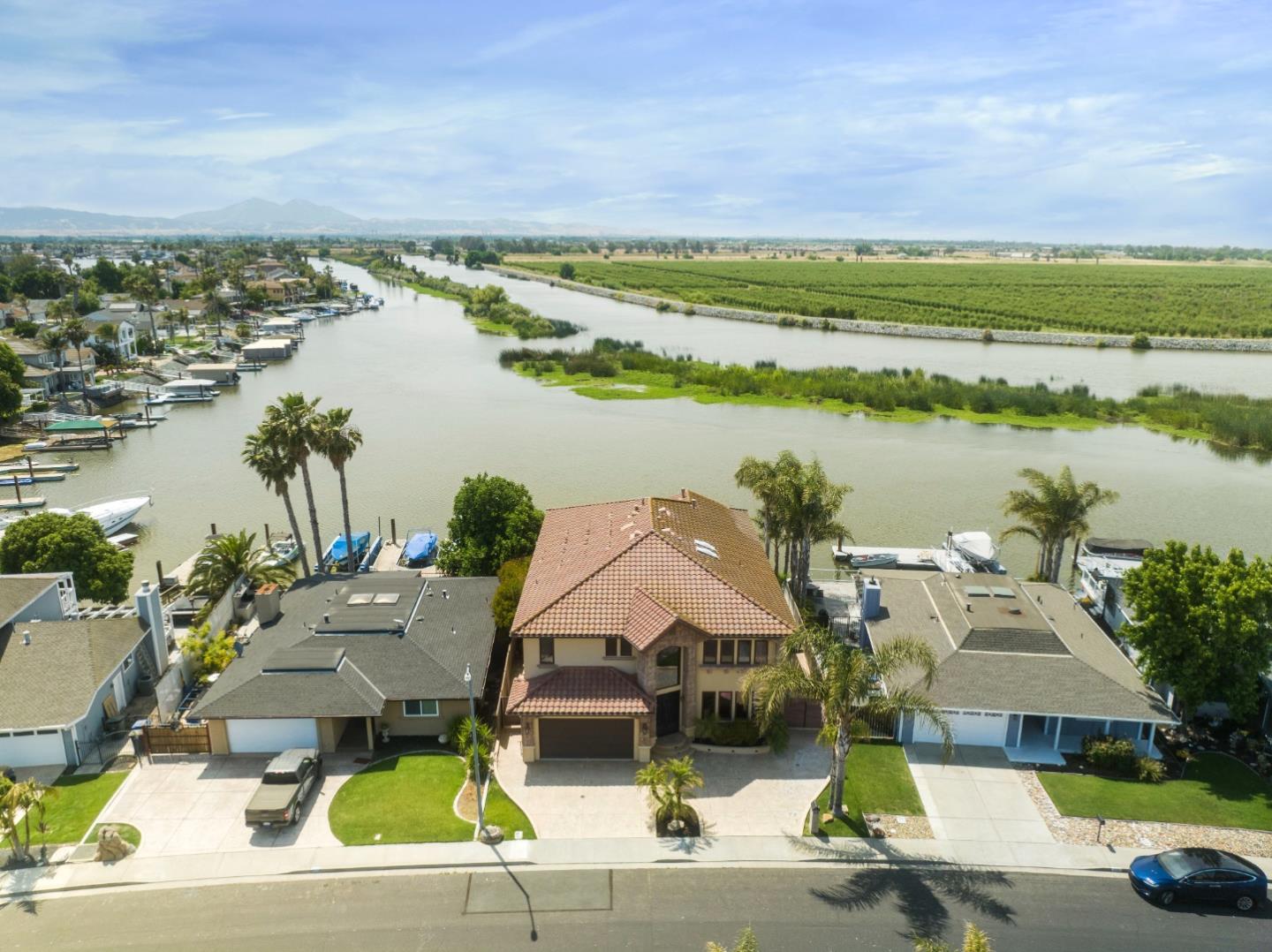 Detail Gallery Image 1 of 1 For 250 Discovery Bay Blvd, Discovery Bay,  CA 94505 - 6 Beds | 6/1 Baths