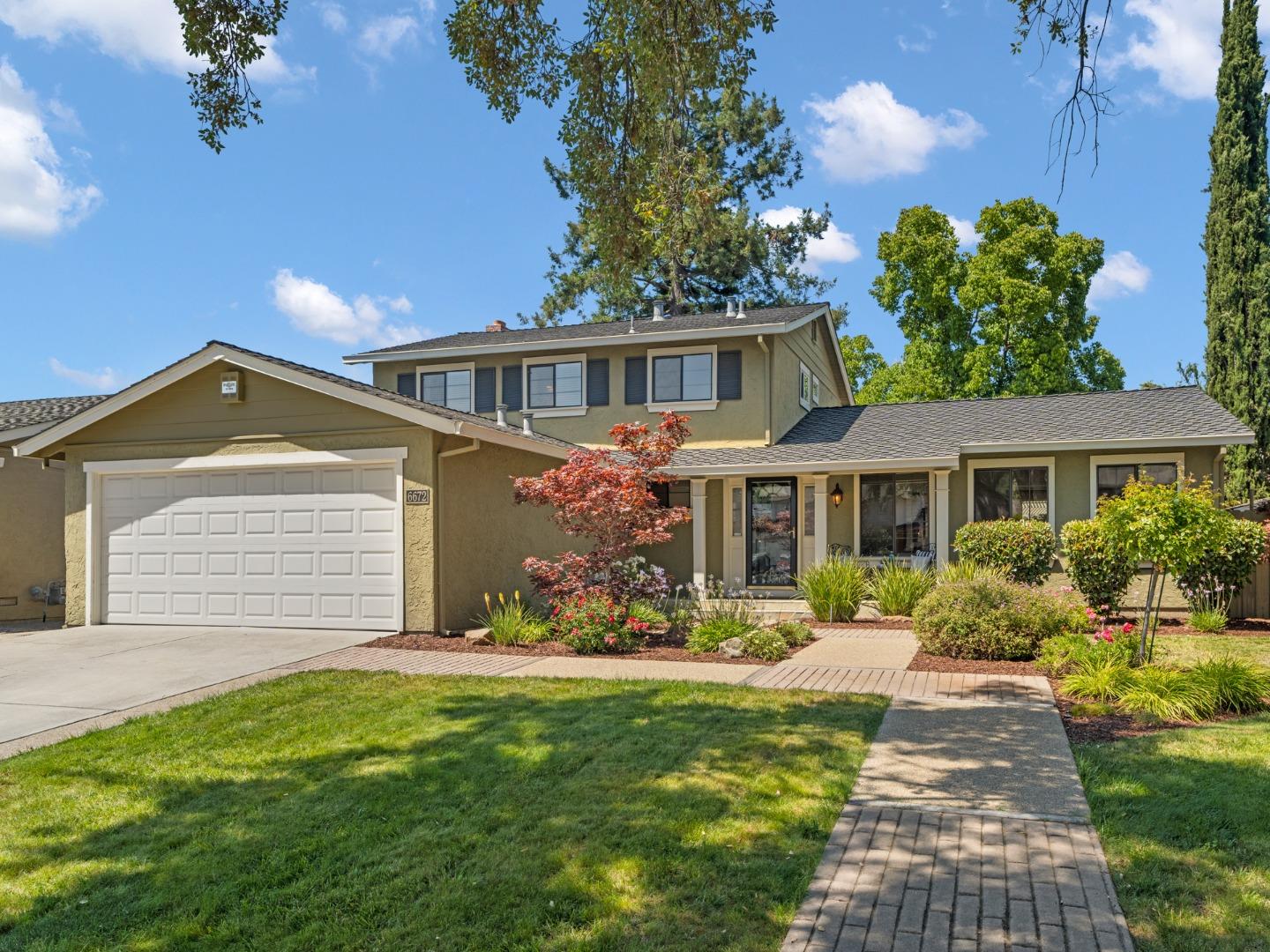 Detail Gallery Image 1 of 1 For 6672 Mount Pakron Dr, San Jose,  CA 95120 - 4 Beds | 3 Baths