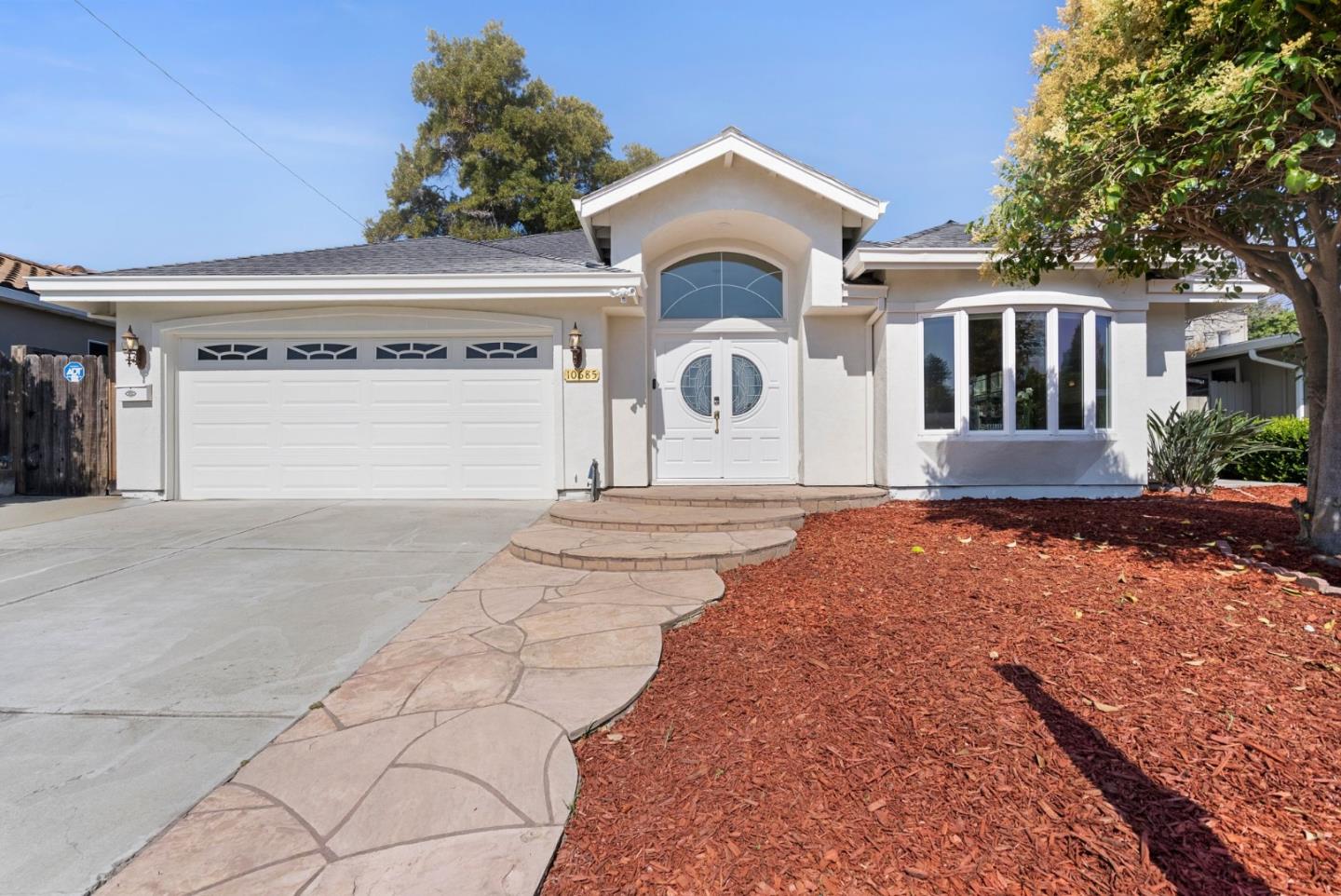 Detail Gallery Image 1 of 1 For 10685 Johansen Dr, Cupertino,  CA 95014 - 4 Beds | 2 Baths