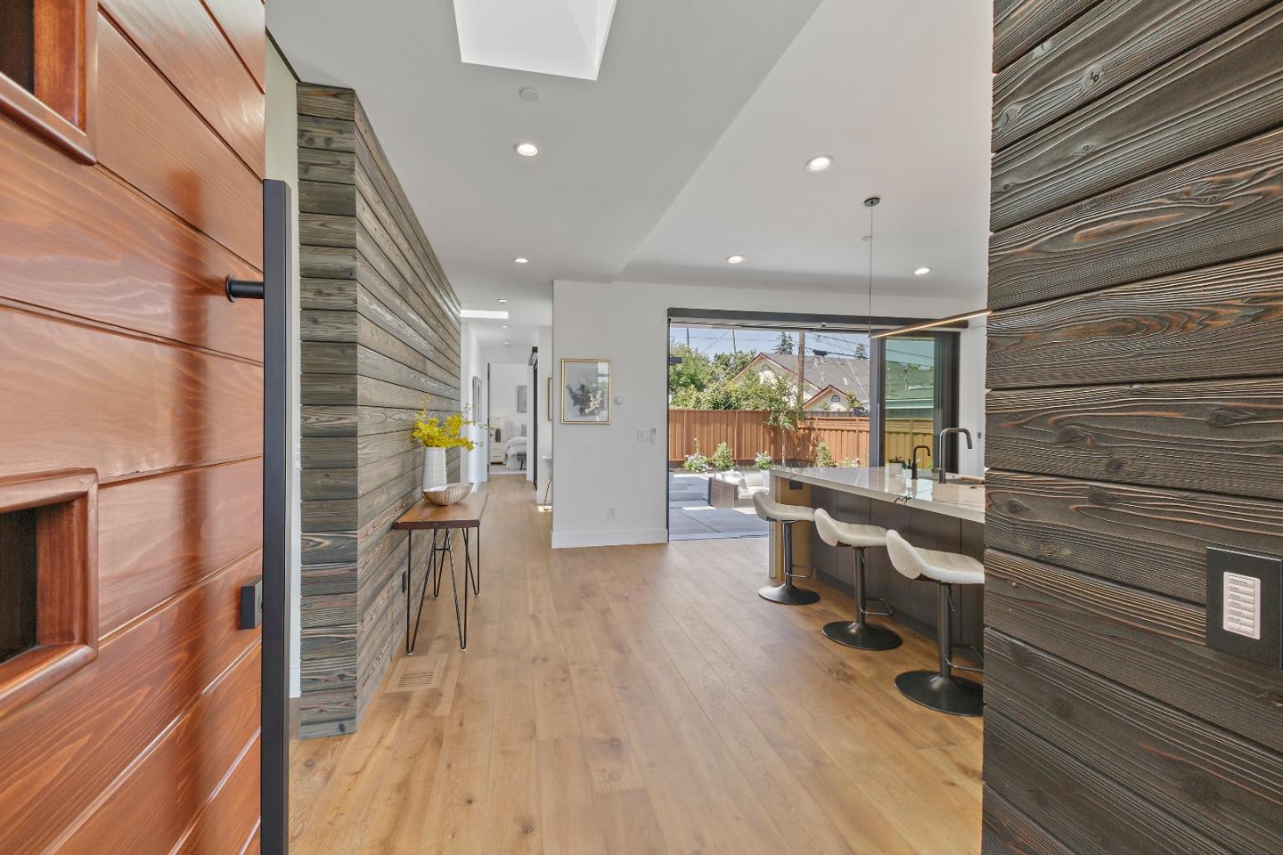 Detail Gallery Image 3 of 39 For 1398 Socorro Ave, Sunnyvale,  CA 94089 - 3 Beds | 2/1 Baths
