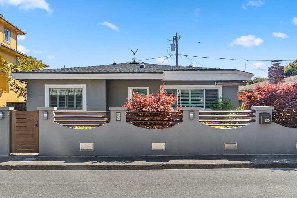 Detail Gallery Image 1 of 1 For 114 Bennett Rd, Aptos,  CA 95003 - 3 Beds | 2 Baths