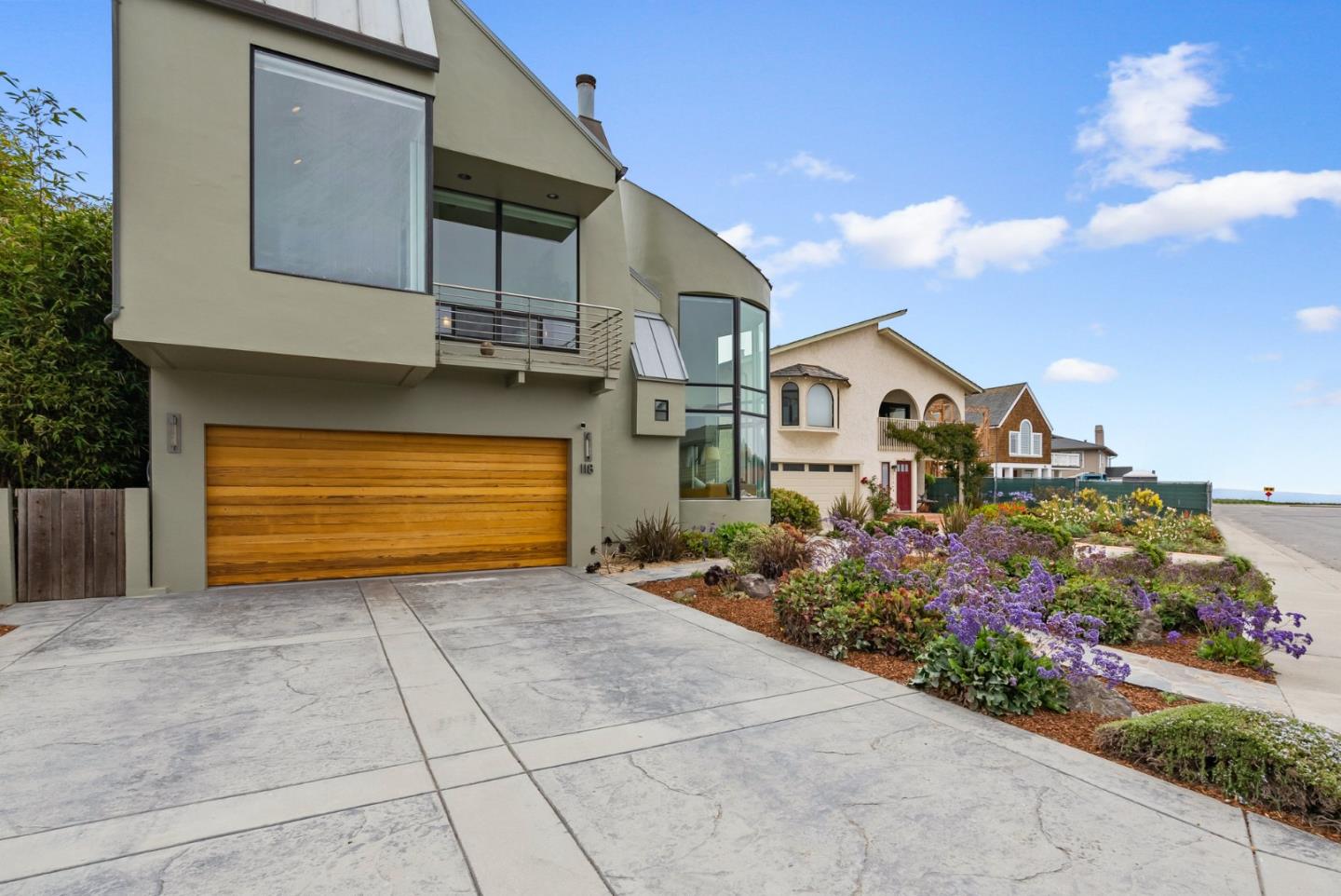 Detail Gallery Image 2 of 87 For 118 Auburn Ave, Santa Cruz,  CA 95060 - 3 Beds | 2 Baths