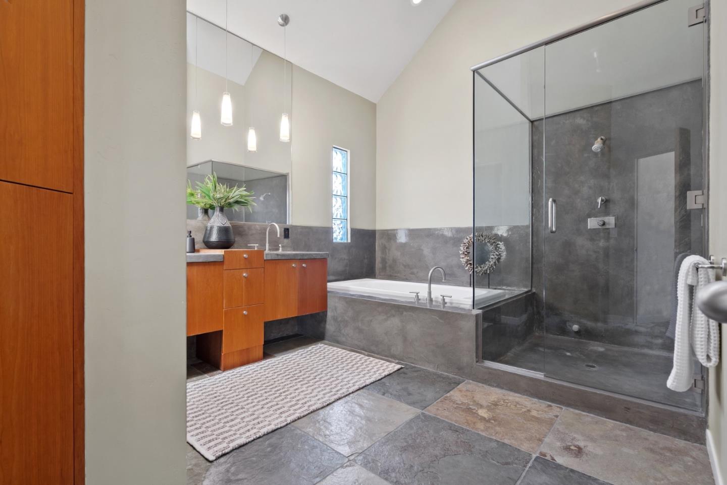 Detail Gallery Image 58 of 87 For 118 Auburn Ave, Santa Cruz,  CA 95060 - 3 Beds | 2 Baths
