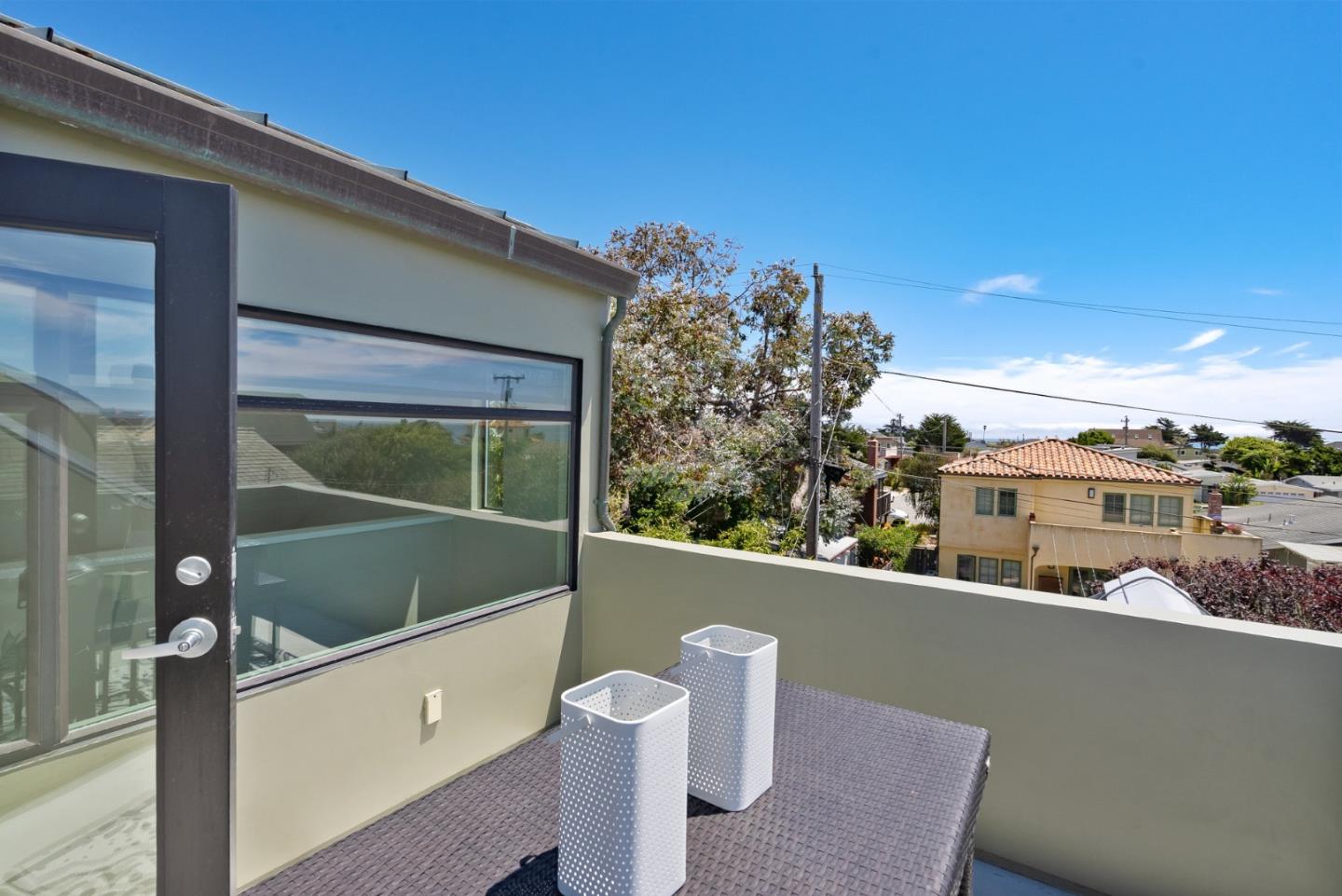 Detail Gallery Image 71 of 87 For 118 Auburn Ave, Santa Cruz,  CA 95060 - 3 Beds | 2 Baths