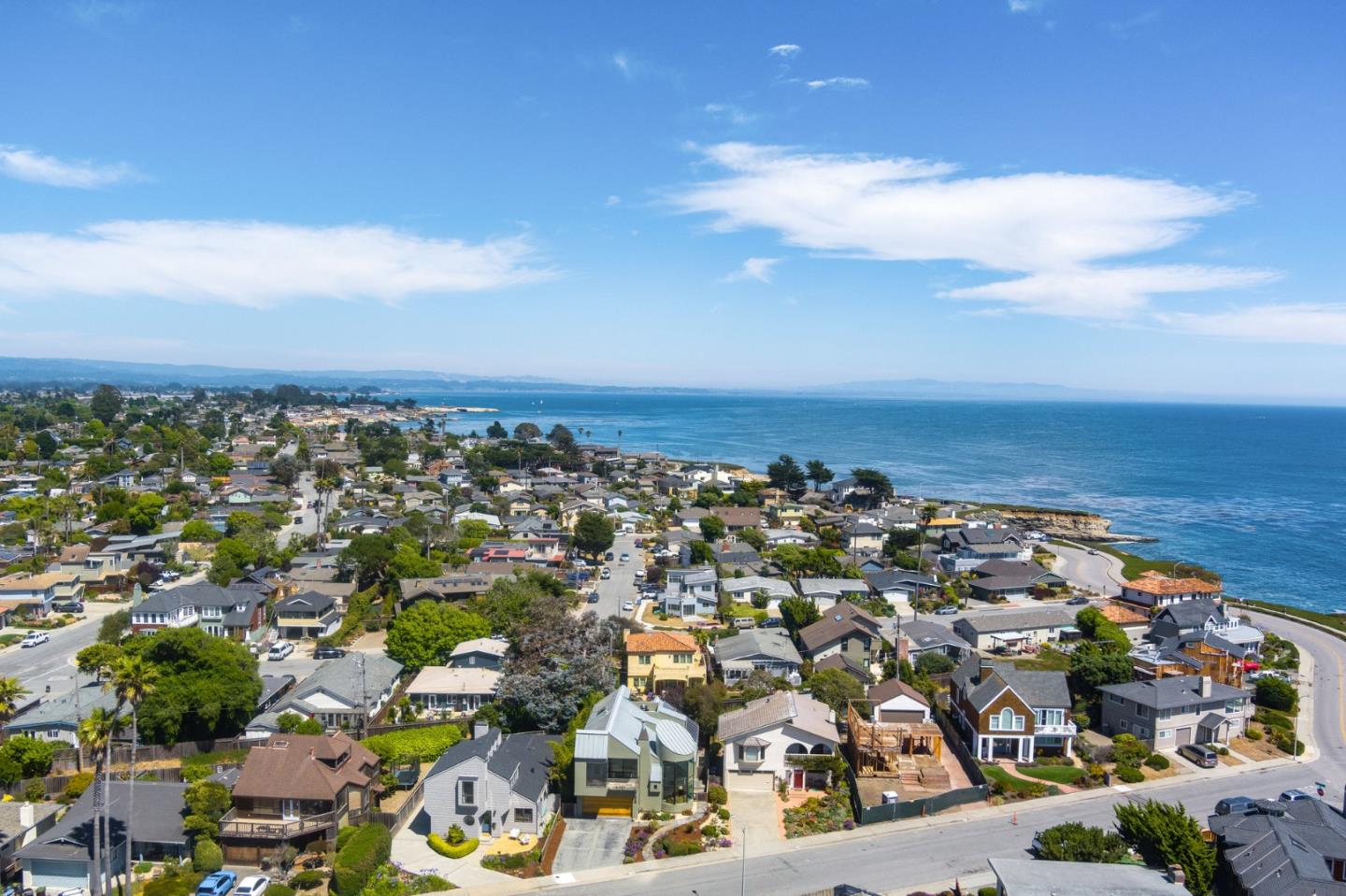 Detail Gallery Image 80 of 87 For 118 Auburn Ave, Santa Cruz,  CA 95060 - 3 Beds | 2 Baths